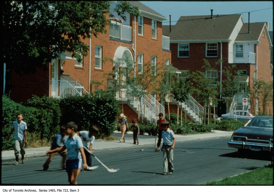 Children playing hockey on Toronto street - 1988 (Copy)