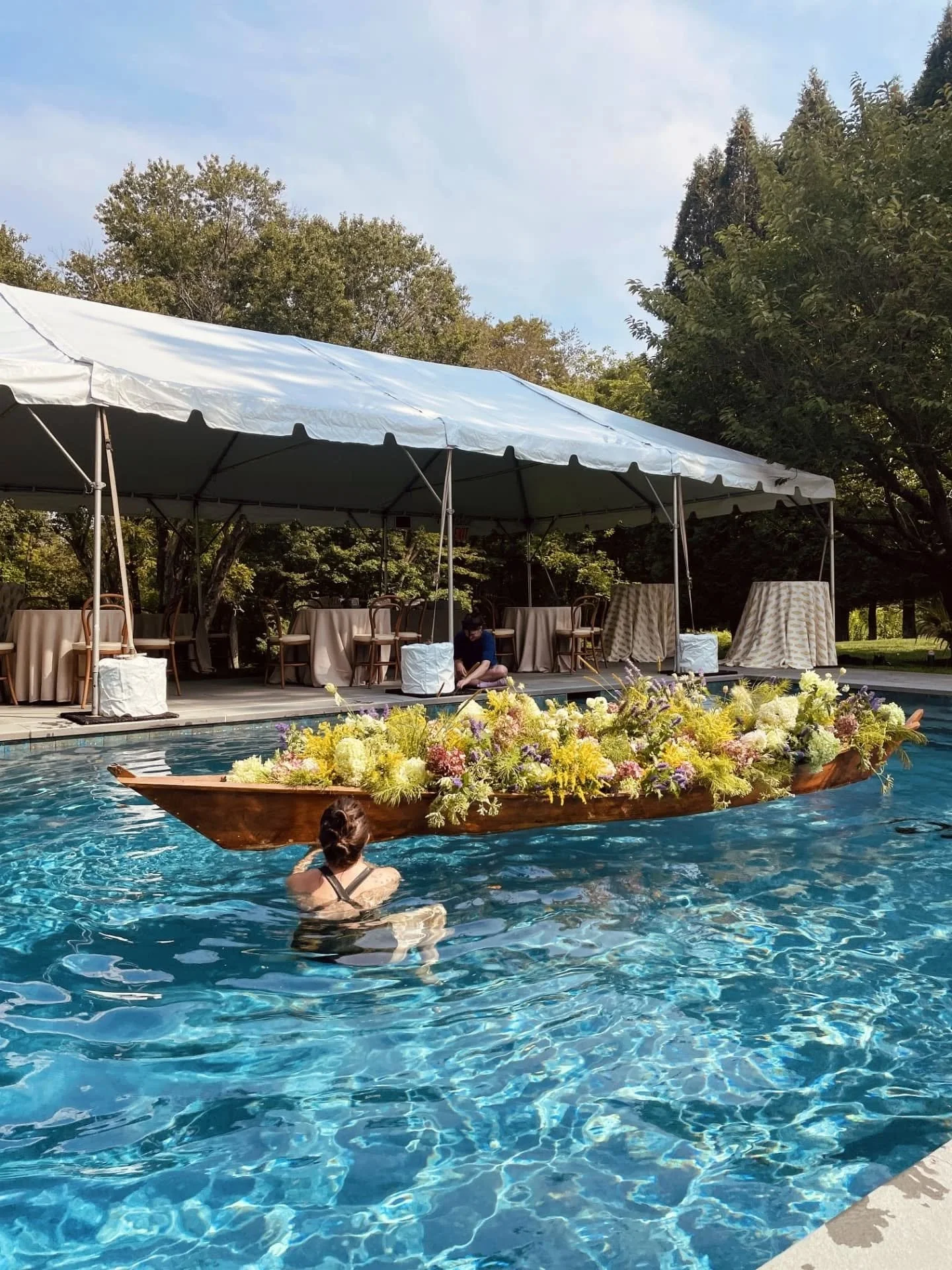 Making flowers is soooo much more than just making flowers. It's engineering. It's a puzzle. It's digging in. It's saying yes now and figuring it out as we go. Sometimes it's wearing your bathing suit to work 😅

A kickass team and a toolkit full of 