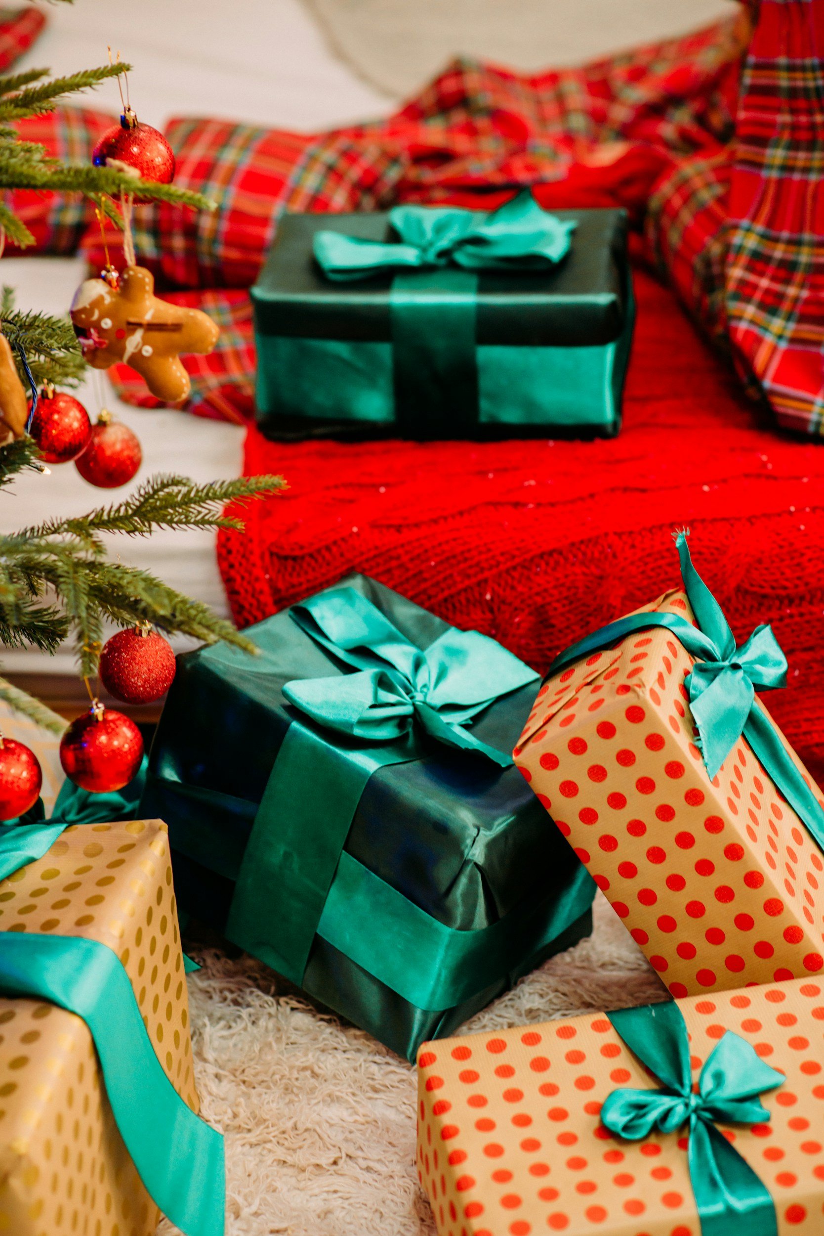 Intentional Gifting: How to Avoid Clutter with Experience-Based Gifts for Kids