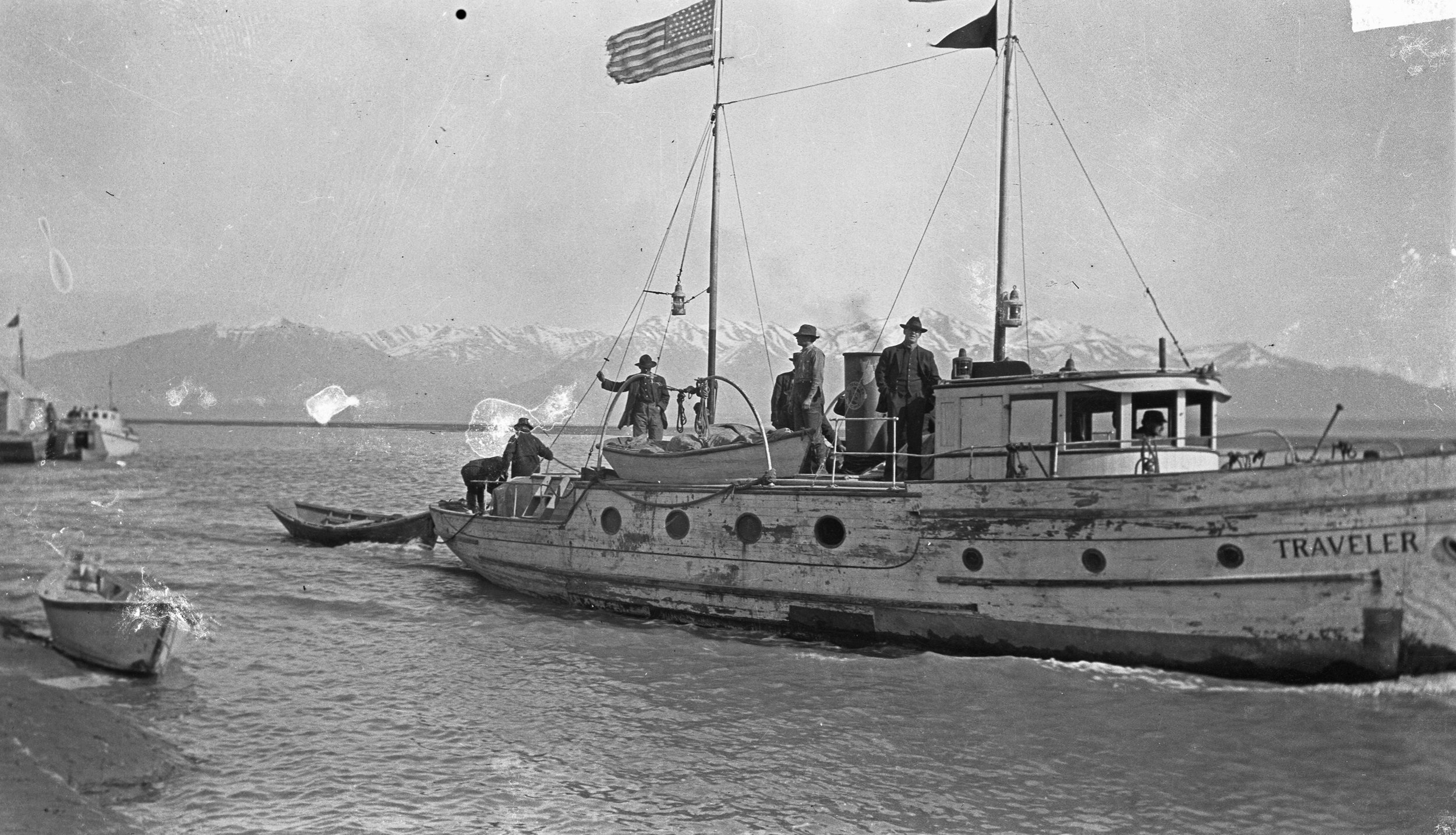 Boat Traveler coming in to Anchorage with several passengers aboard. Pyatt-Laurence Collection; Anchorage Museum, B1983.146.146