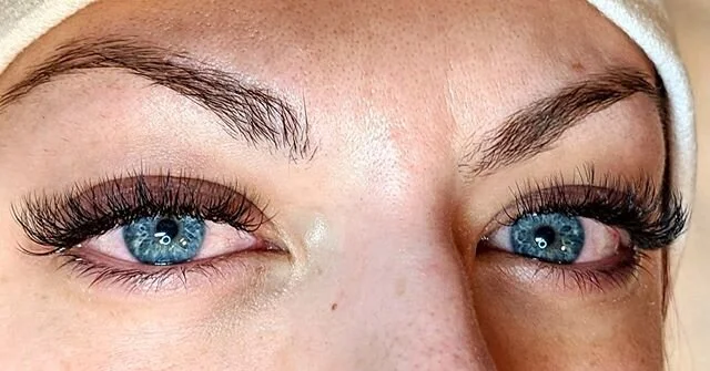 Hybrid full set with D and CC Curl! 
#lashes #lashextensions #hybridlashes #lashartist #lashtech #esthetician #estheticianlife #lashlife #beauty #pdxlashes #pdxlashextensions #pdxhybridlashes #pdxlashartist #pdxlashtech #pdxesthetician #pdxbeauty #po