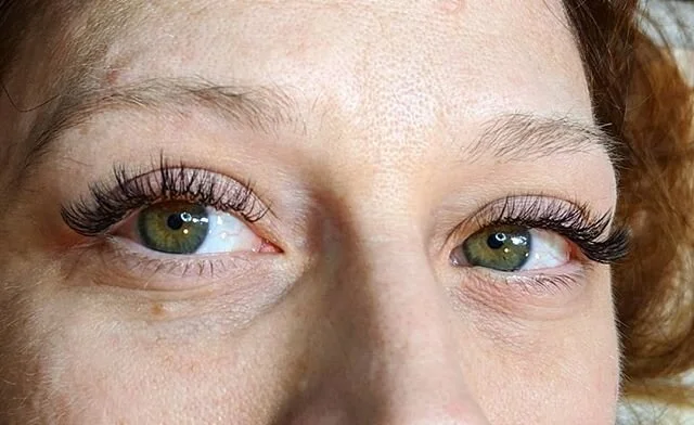 Hybrid fill from the other day, lookin so FRESH 🌊
#lashes #lashlife #lashextensions #hybridlashes #lashtech #lashartist #esthetician #estheticianlife #beauty #pdxlashes #pdxlashextensions #pdxhybridlashes #pdxlashtech #pdxlashartist #pdxesthetician 