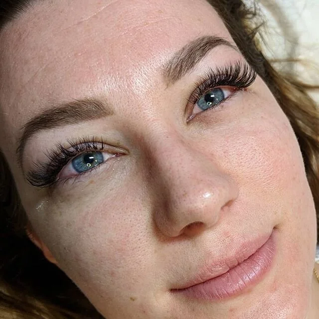 Hybrids &diams;️&diams;️&diams;️
.
.
.
.
#lashes #lashextensions #hybridfullset #hybridlashes #lashtech #lashartist #beauty #esthetician #pdxlashes #pdxlashextensions #pdxhybridfullset #pdxhybridlashes #pdxlashtech #pdxlashartist #pdxbeauty #pdxesthe