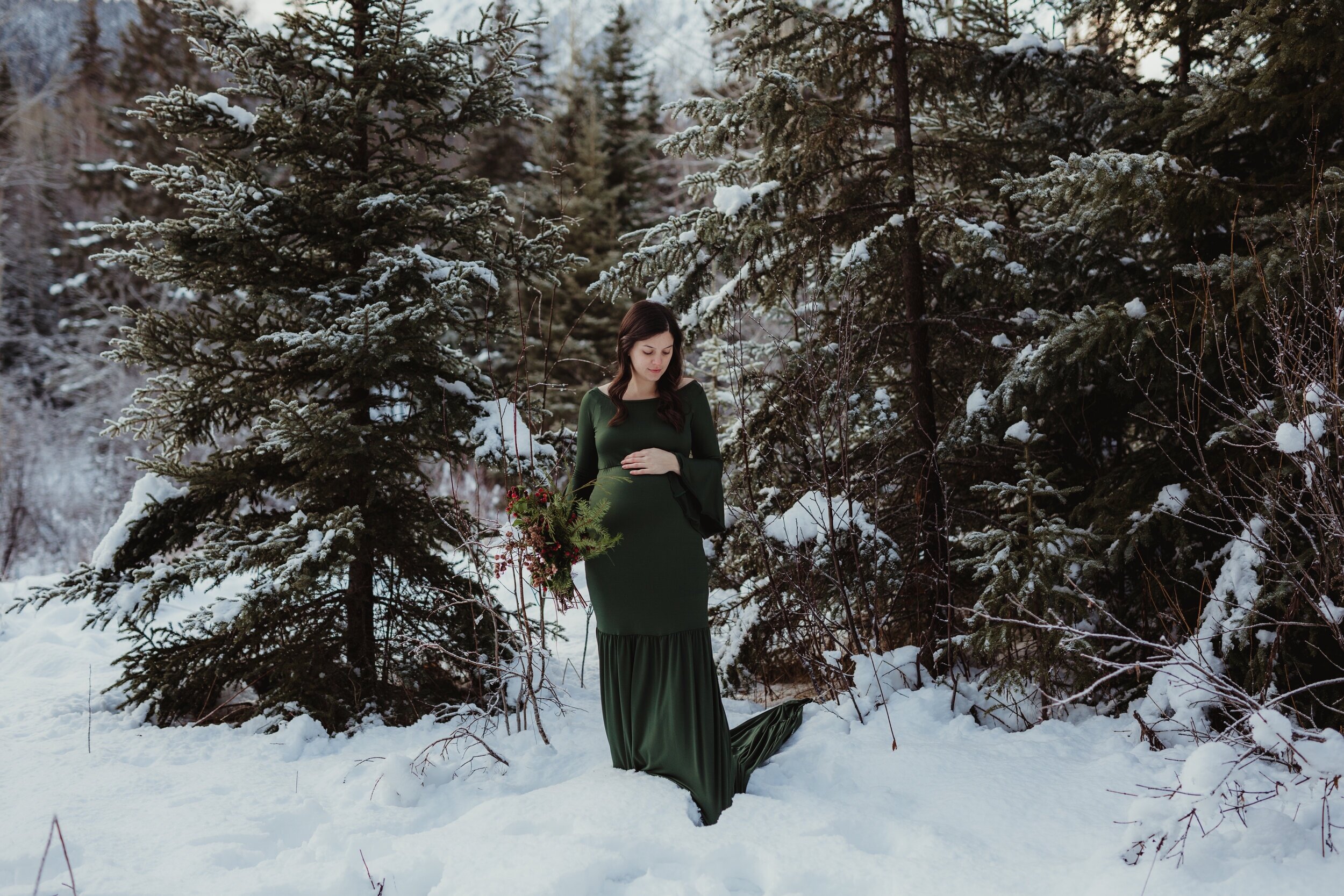 Snowy Maternity Session in Smithers 