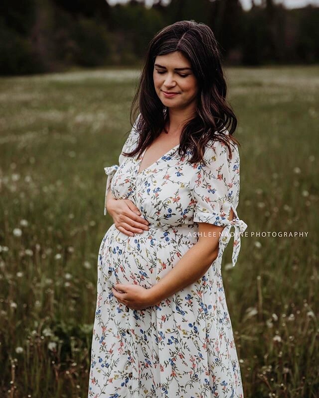 The road to Motherhood is often not what you imagine, its often harder and sometimes longer. No matter what your journey is, it should be celebrated. You should be celebrated. Life deserves to be document and to be celebrated. Maternity Sessions are 