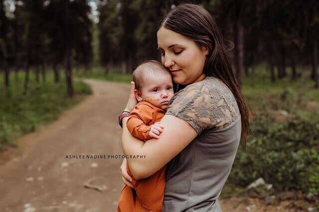 There is nothing sweeter than the way a baby smells to her Momma. #smithersbc #smithersphotographer #northernbcphotographer