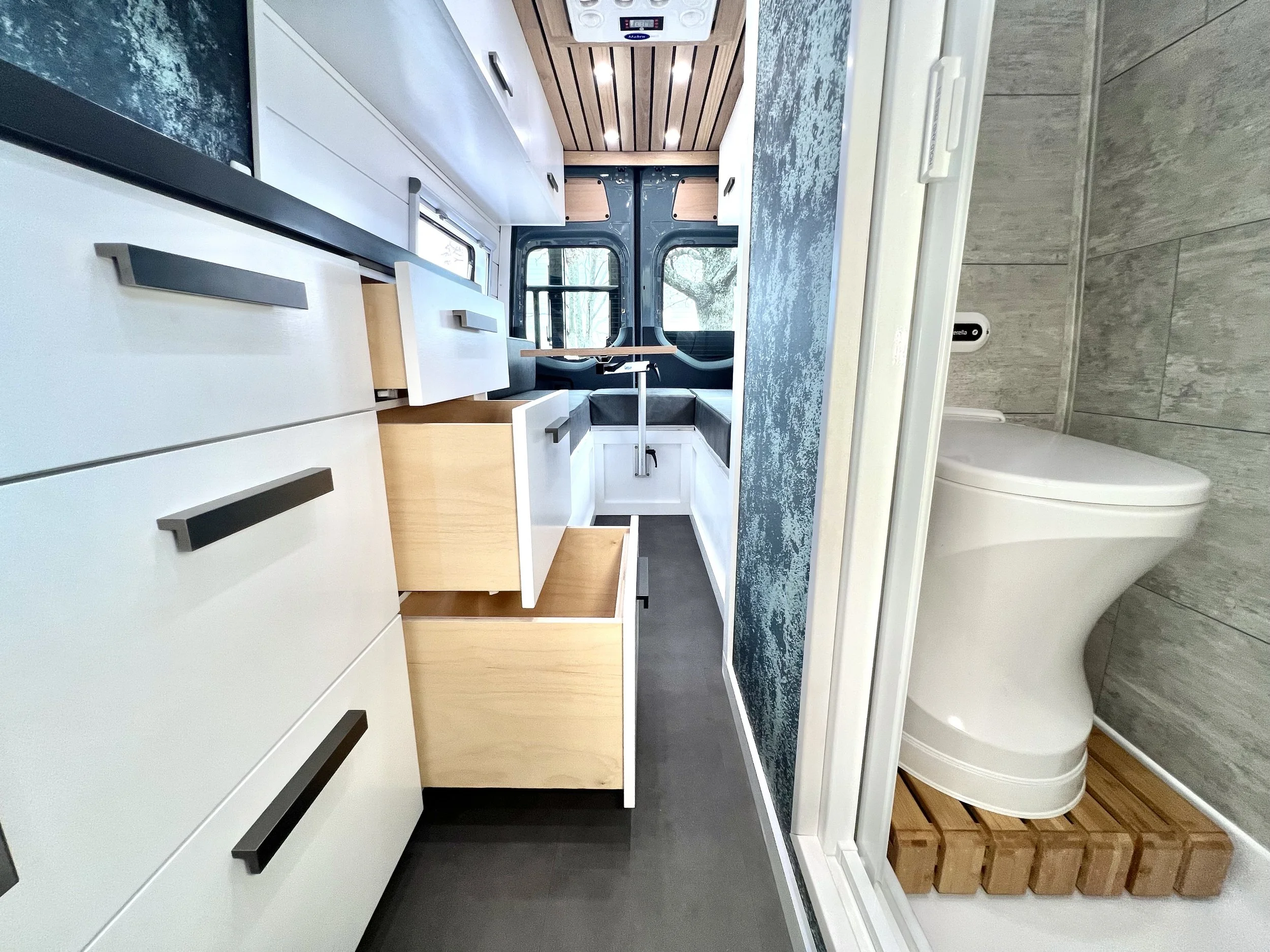 VAN LIFE | which toilet is right for my camper van?