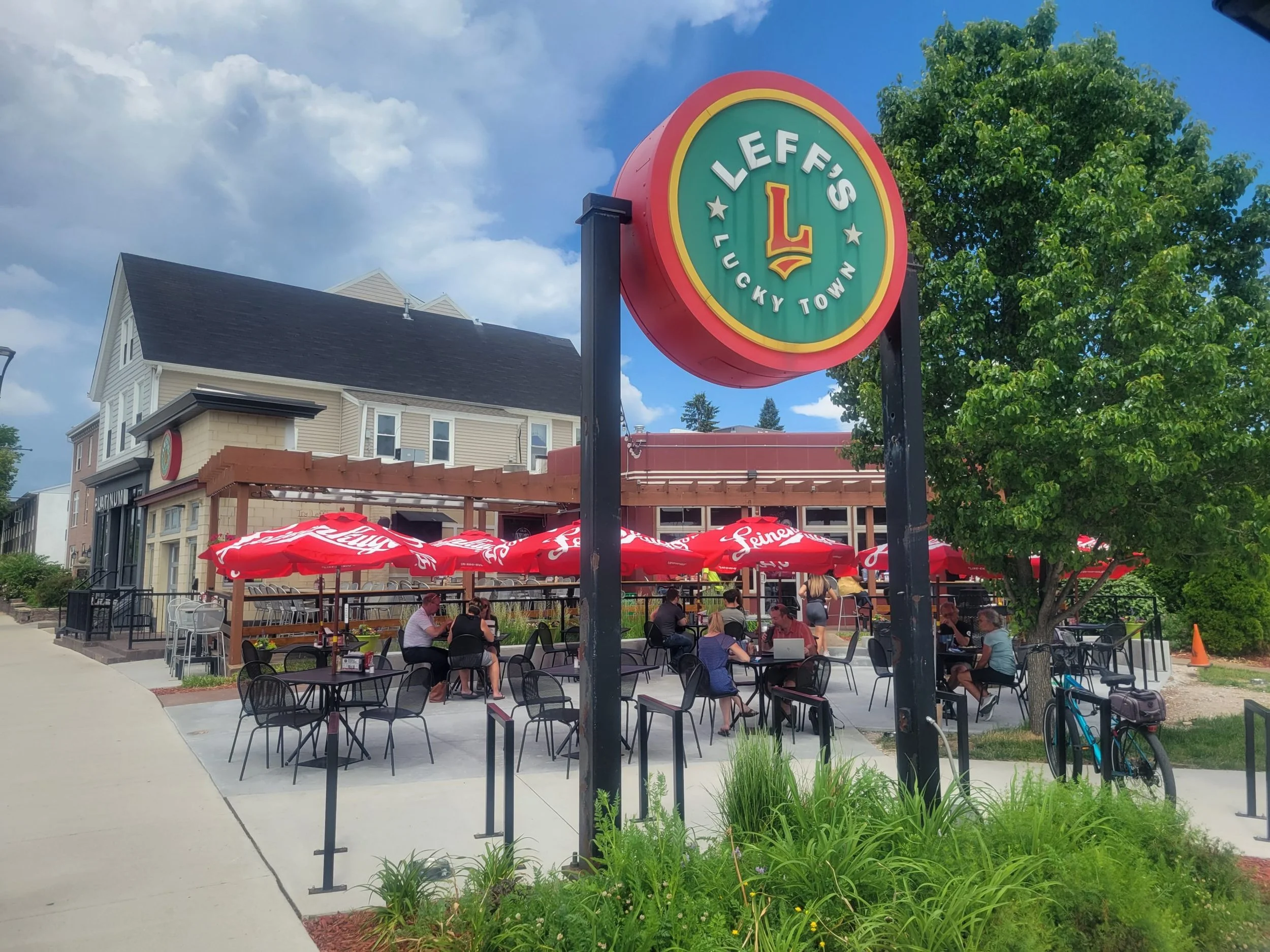 Leff's Lucky Town Dog Friendly Patio