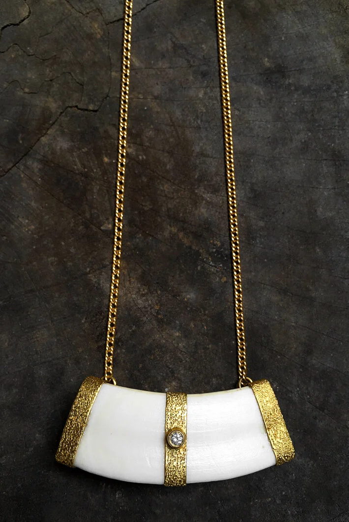 tusk_diamond_pendant_01.jpg
