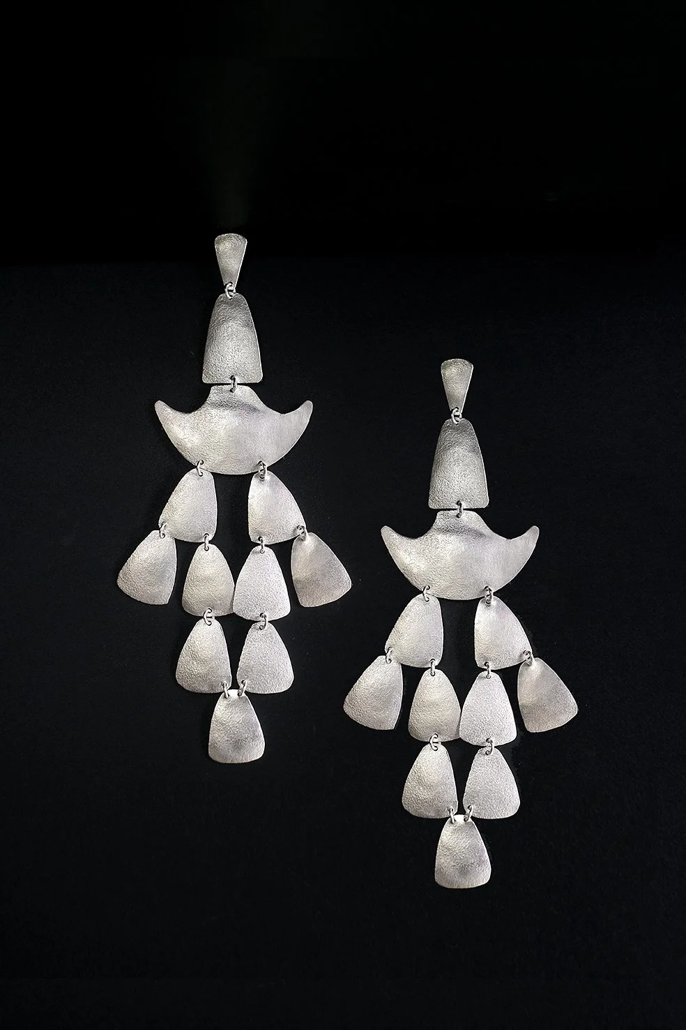 ES'ALA LUXE EARRINGS SILVERweb.jpg