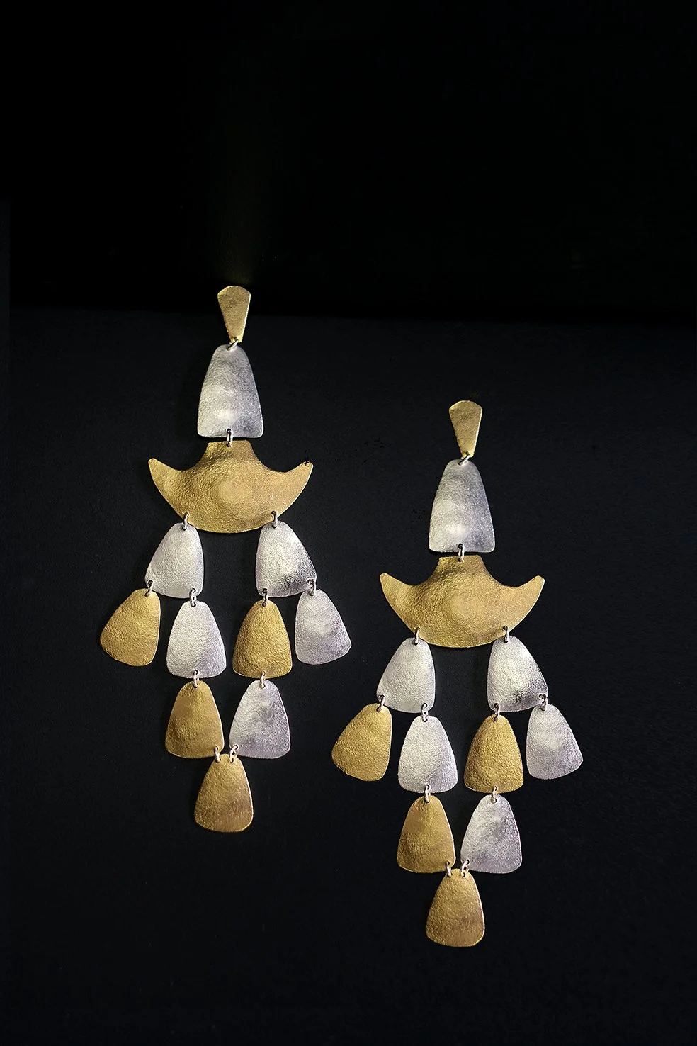 ES'ALA LUXE EARRINGS GOLDweb.jpg