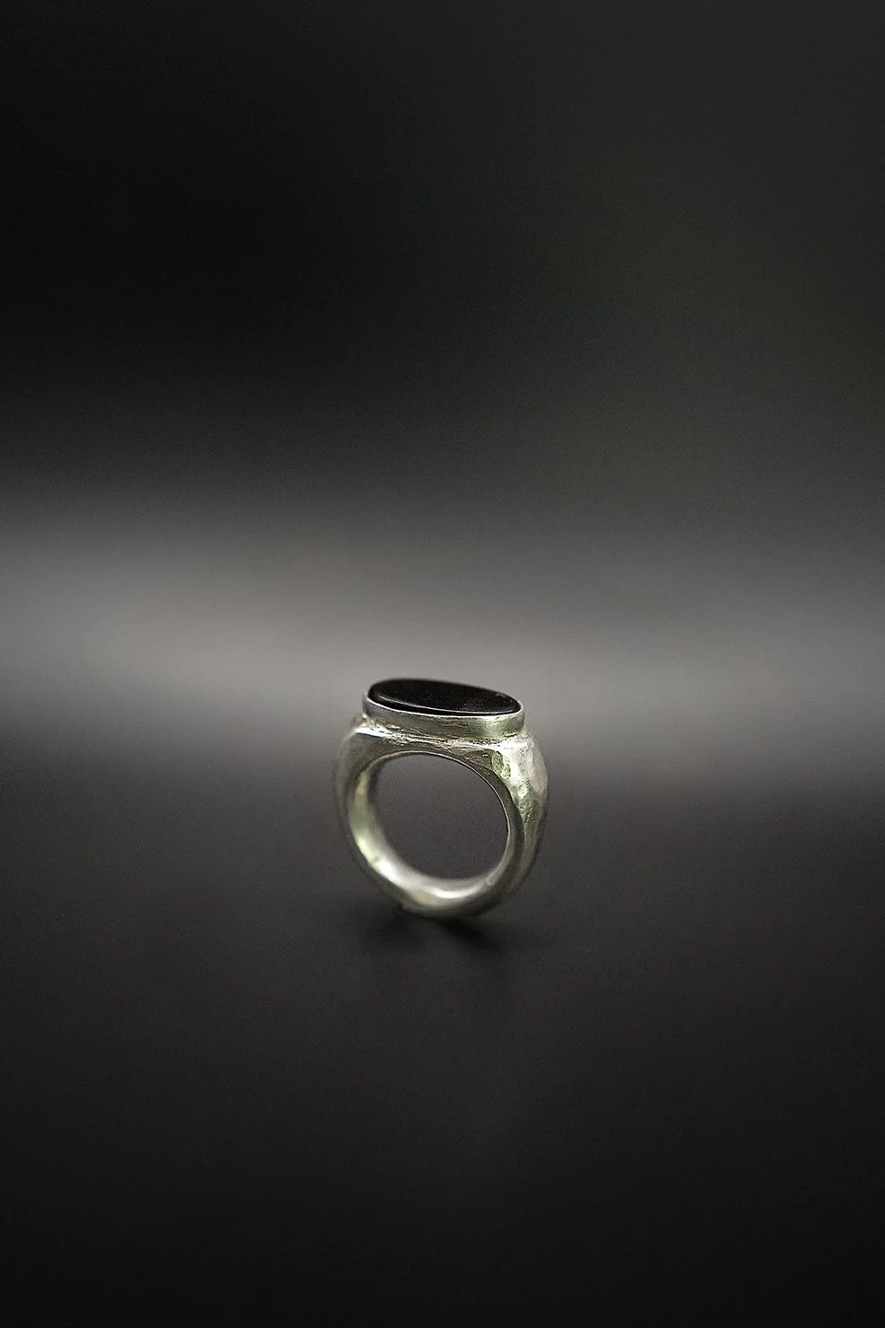 FLAT BLACK ONYK RINGweb.jpg