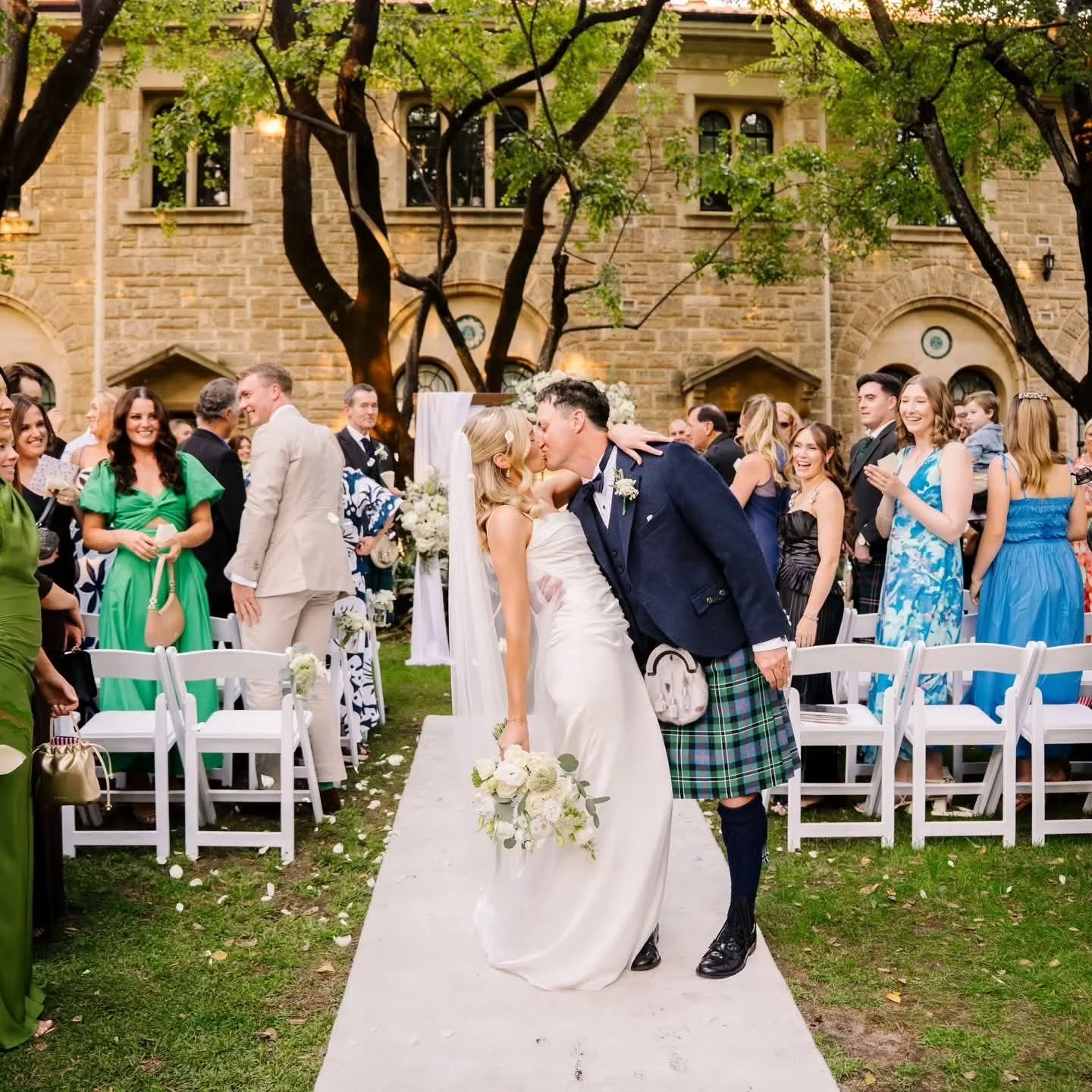 🖤 Kirsty &amp; Duncan 🖤

This has to be one of the liveliest weddings i have ever had the privilege of planning! 

A beautiful ceremony was followed by dinner and drinks in the stunning Sunken Gardens and then @gallusceilidhband 🎻💃 kept everybody