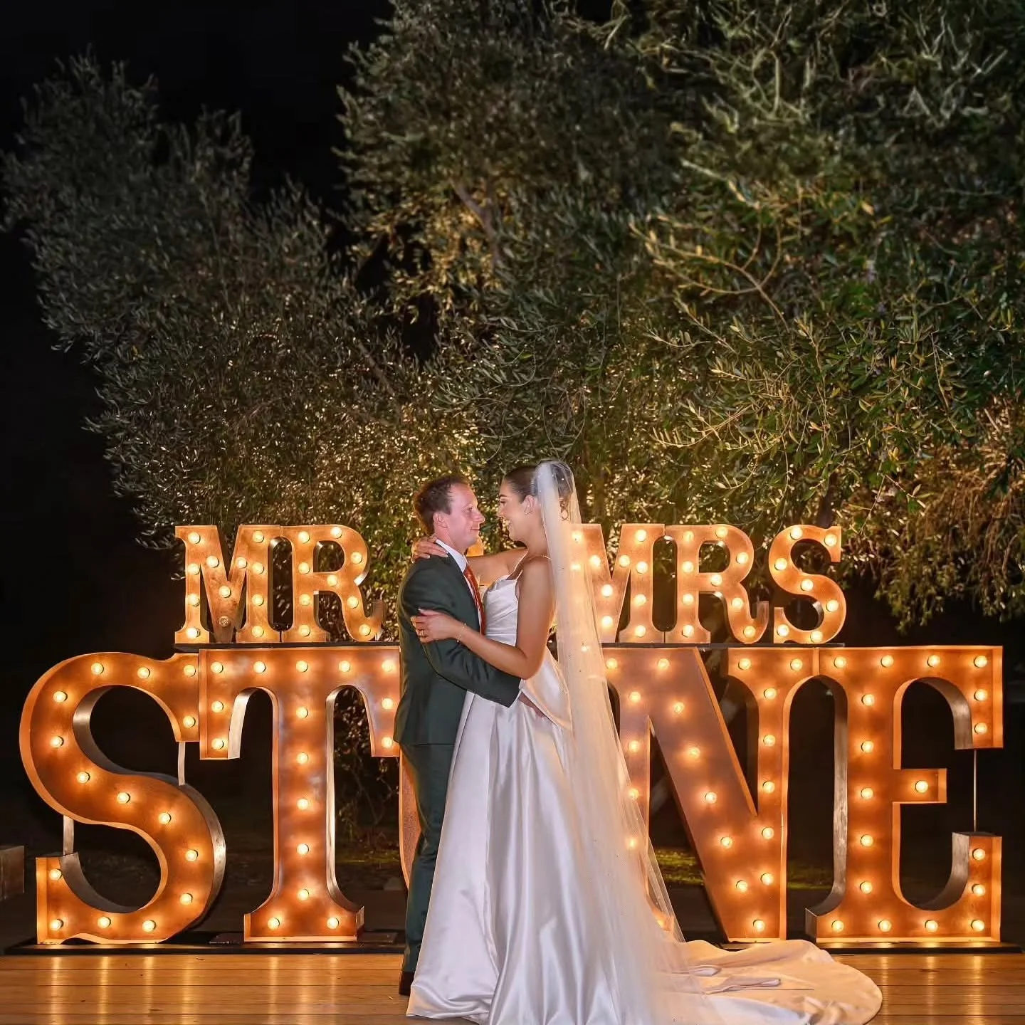 Andy &amp; Emma's stunning wedding @themallardduck_ captured by perfectly by @studiogaleaphotography 

#romanticwedding 
#outdoorweddingsperth 
#perthweddingvenue 
#weddingplanning2027