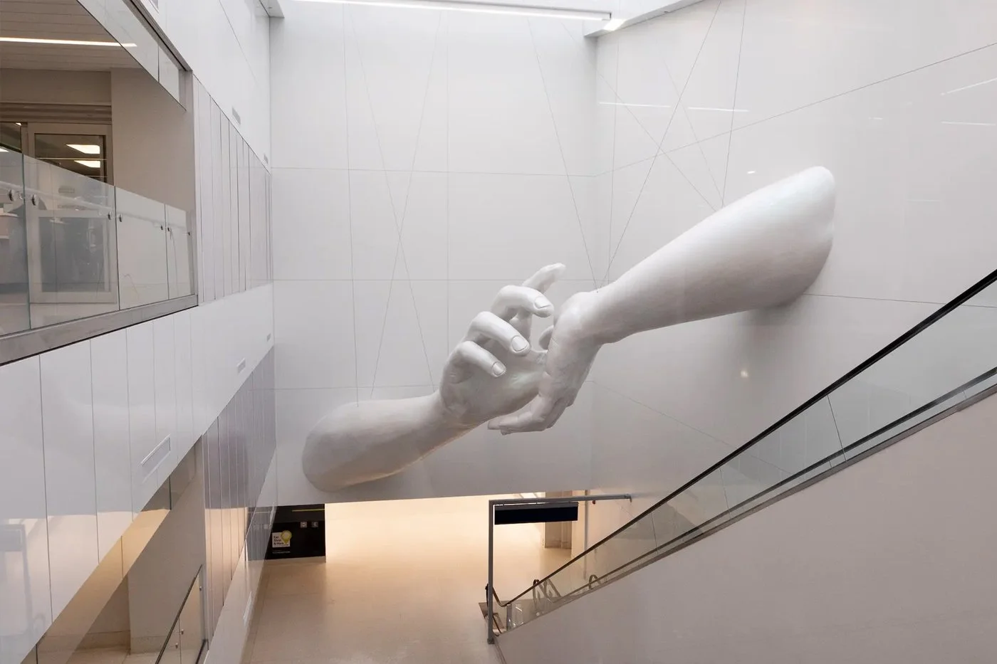 https___africanlhomme.com_image_2023_05_hank-willis-thomas-coby-kennedy-chicago-airport-sculpture-look-info-001.jpeg