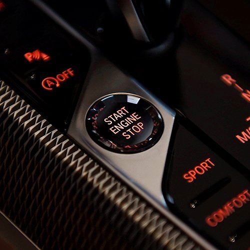 Crystal start/stop button for BMW G series