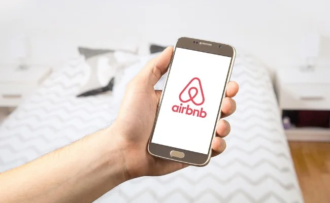 Airbnb’s consistent rebrand case