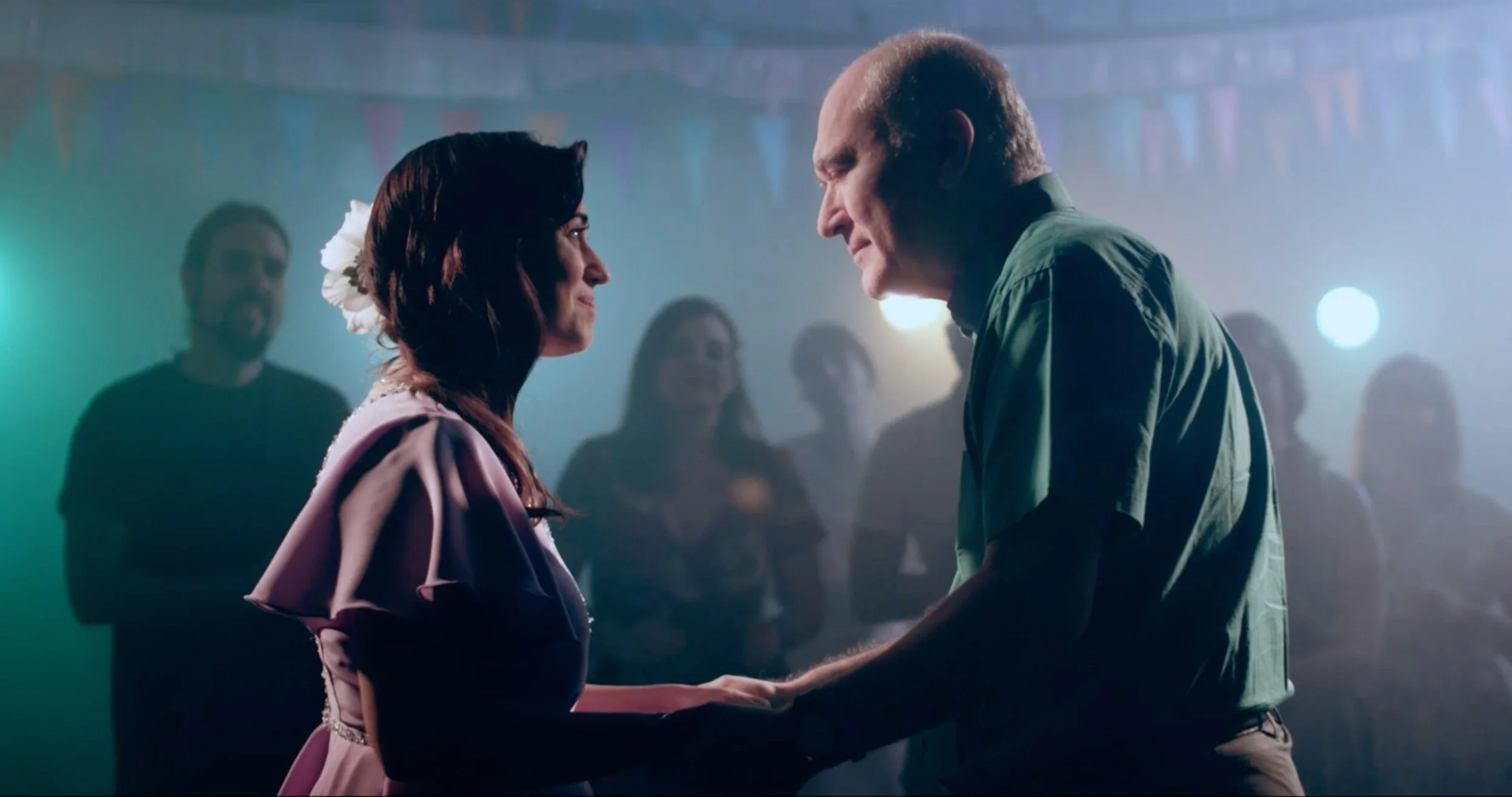 - ¿BAILAS, PAPÁ? -