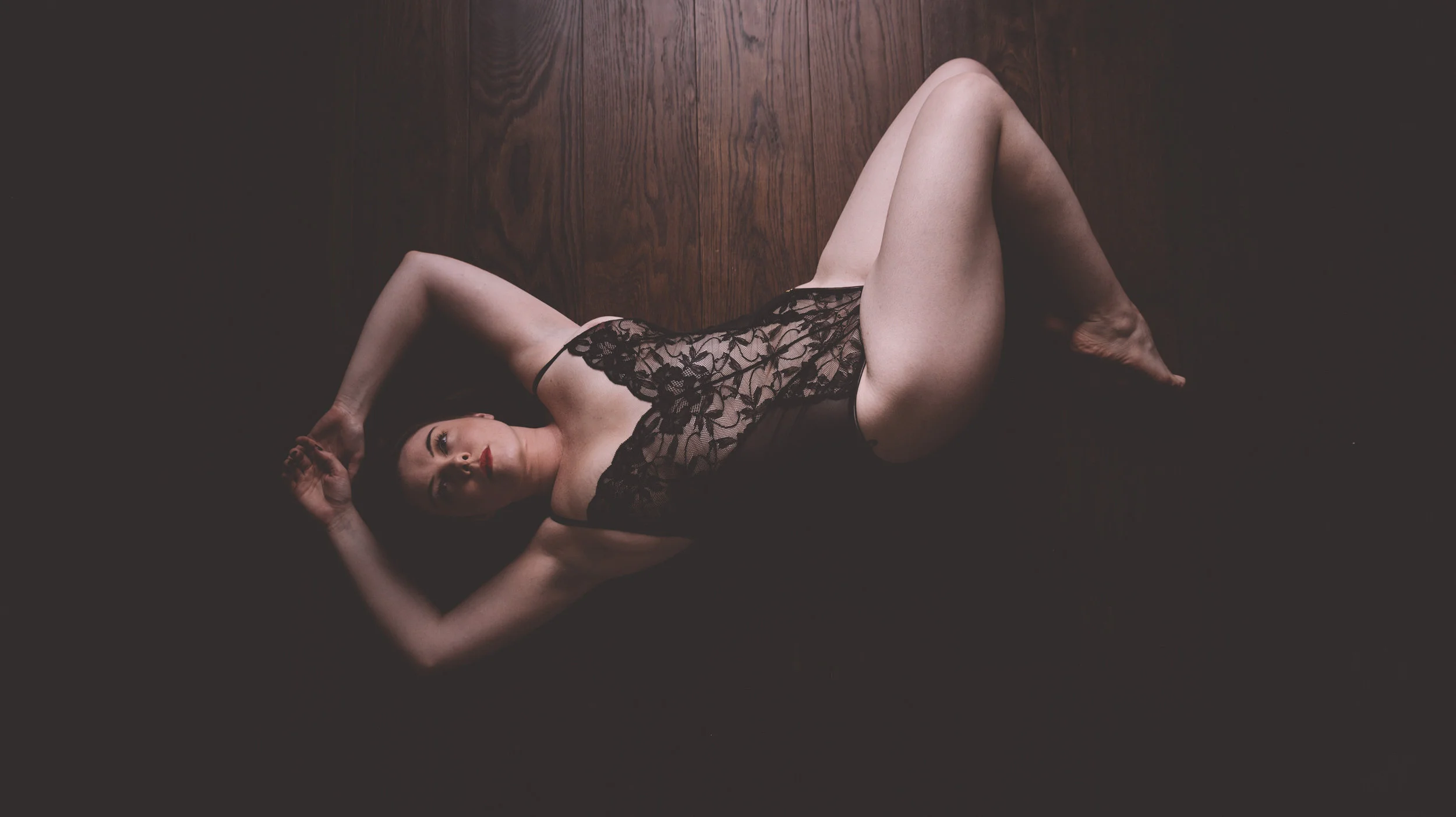 The Main Reason You Should Not Do a Boudoir or Body Confidence Shoot