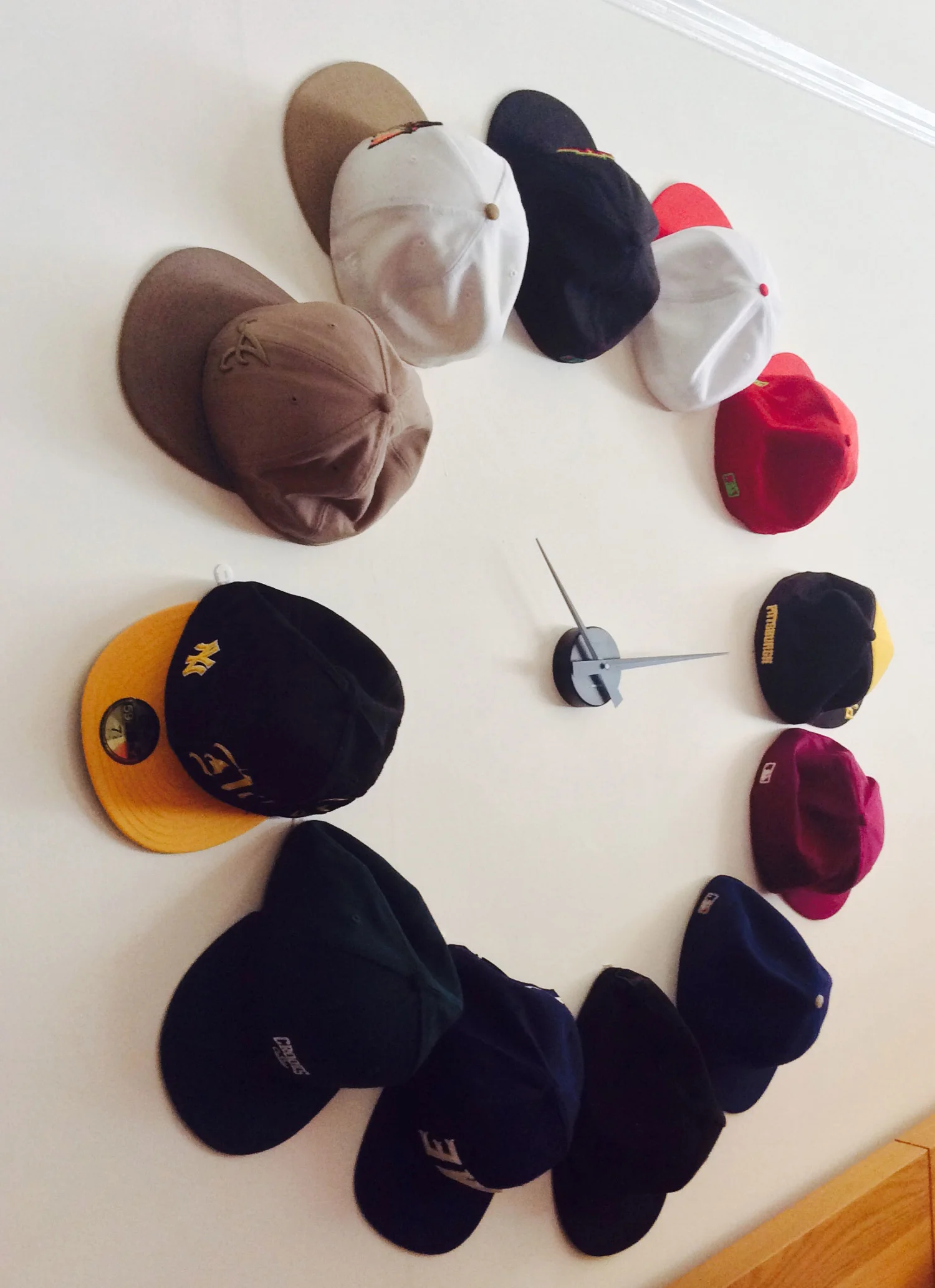 Ary arasen - Hat clock