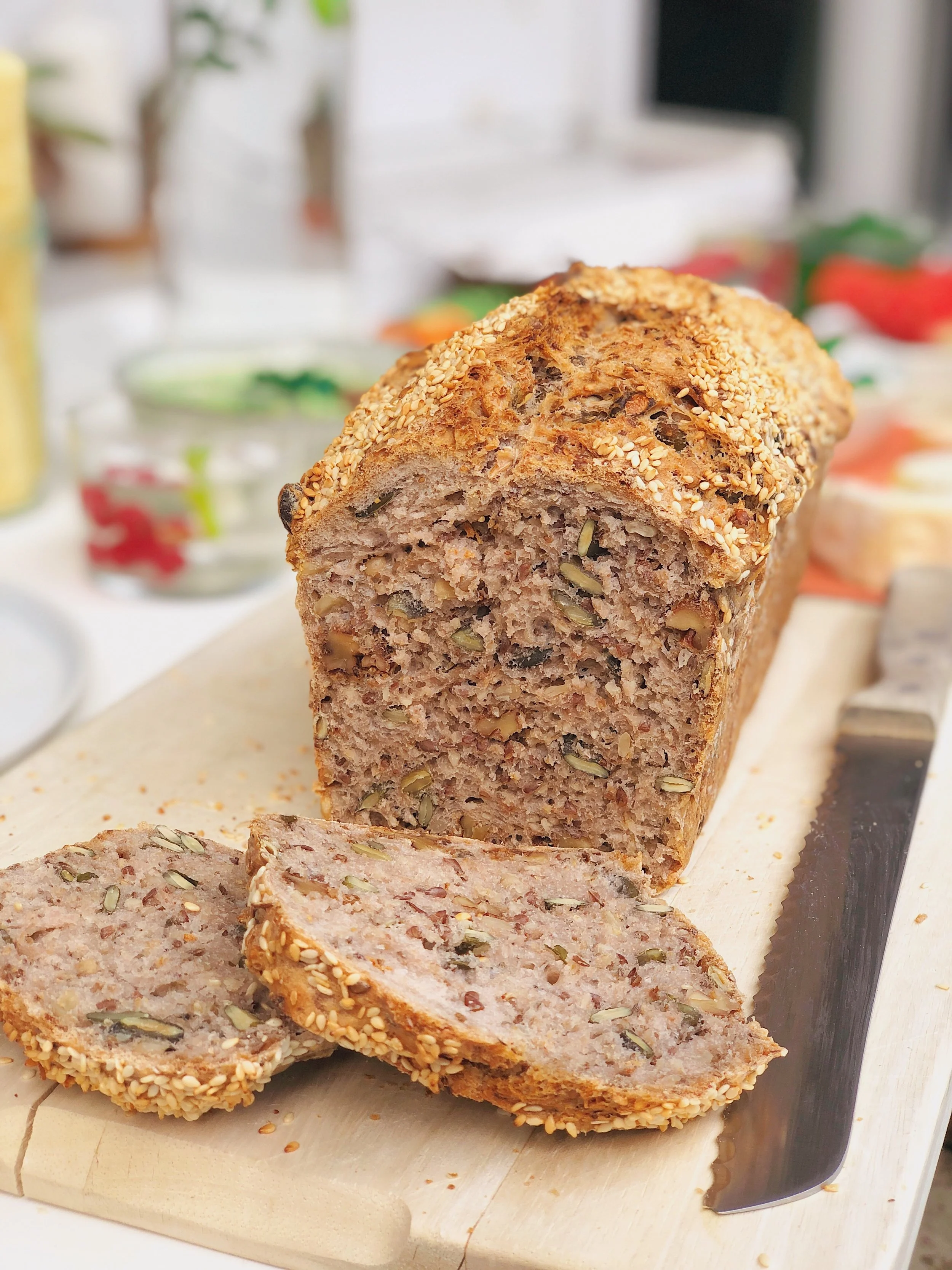 Dinkel-Körner Brot und Dinkel-Sauerteig Brot