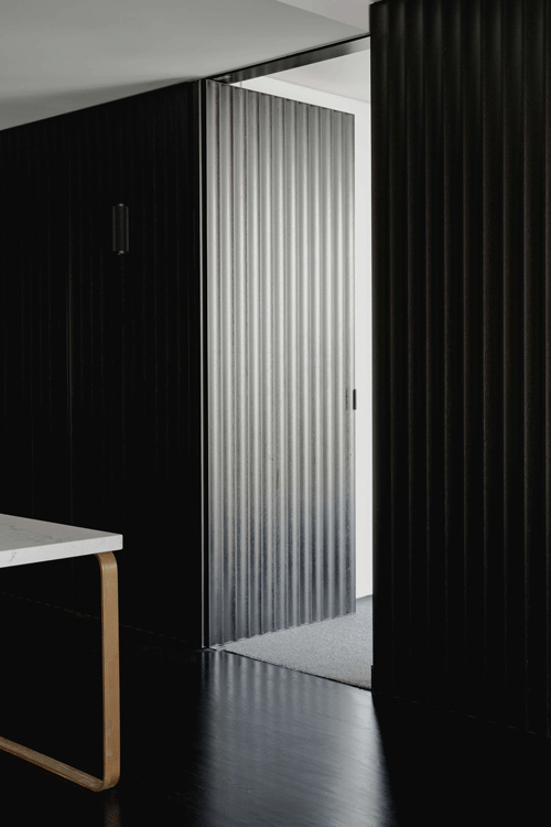 20010-WHDA-Door-Animation GIF-Small.gif