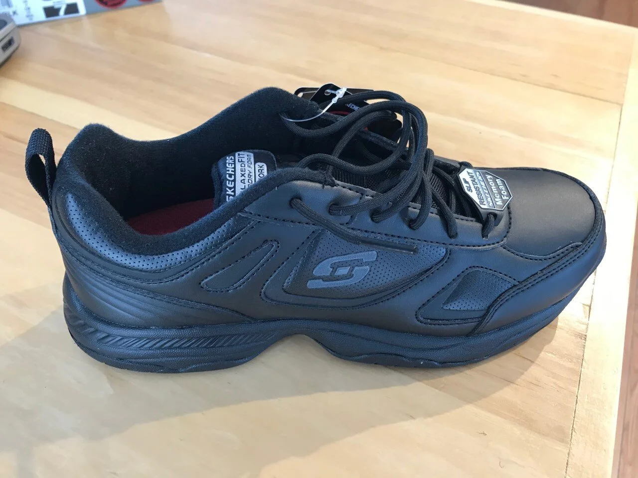 77156 blk skechers