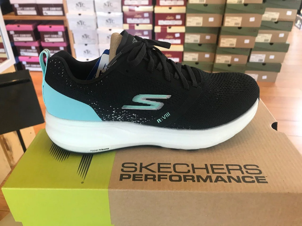 skecher go run 8