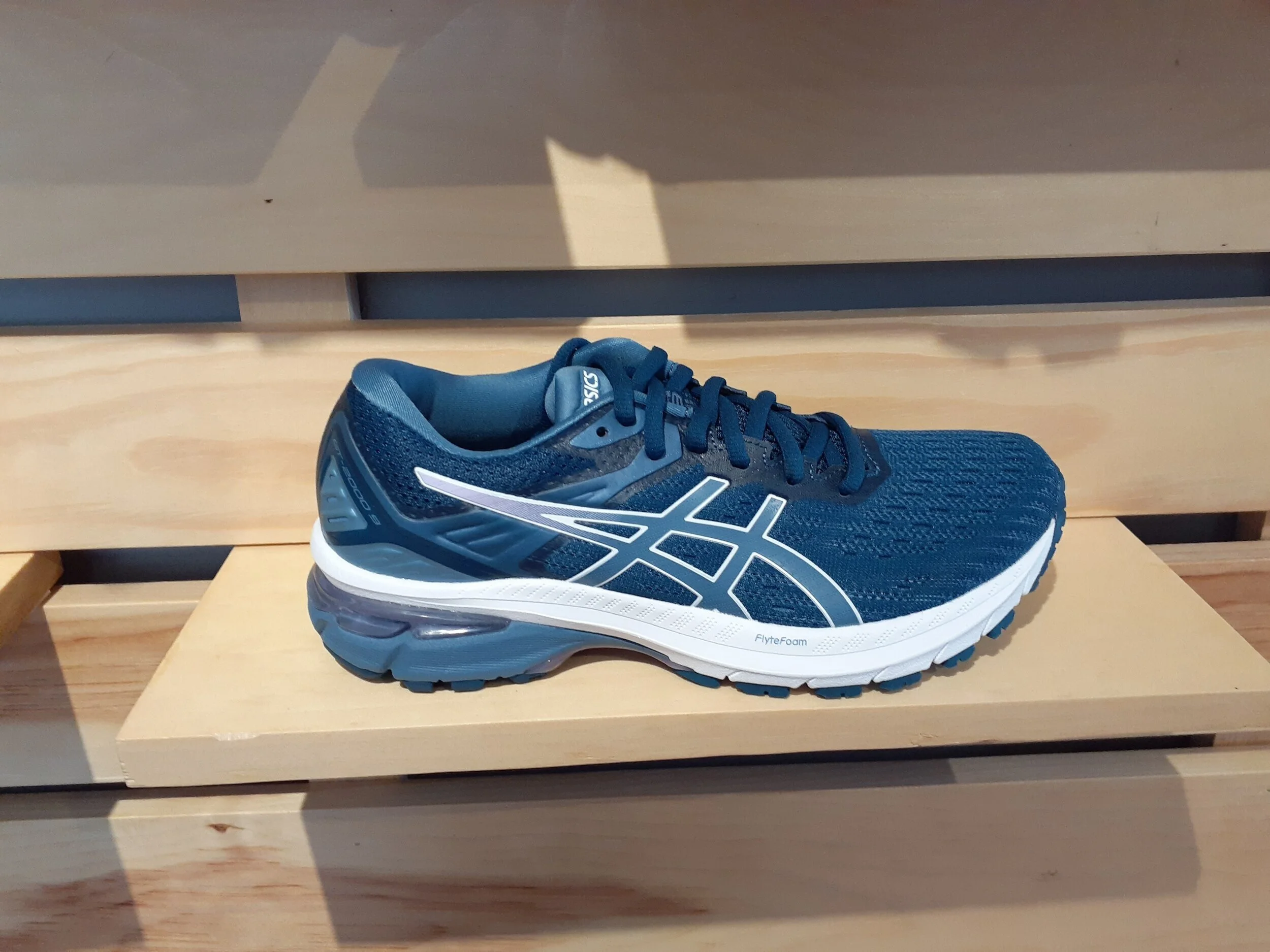 ASICS WOMEN'S GT 2000 9 1012A859 MEDIUM WIDTH SIZE 6 ONLY — Alex and Lily's  Shoe Shoppe