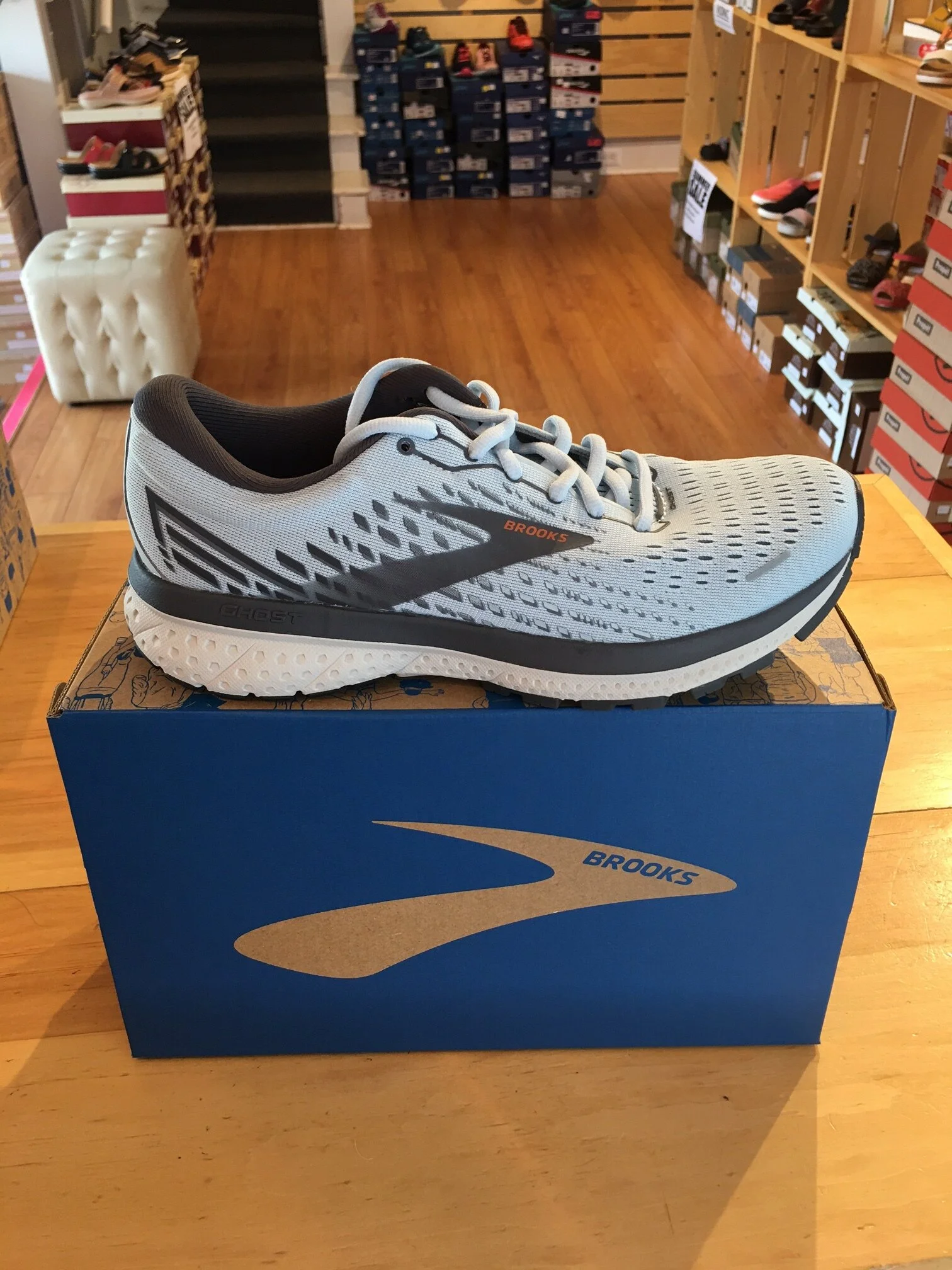 brooks ghost 13 light blue