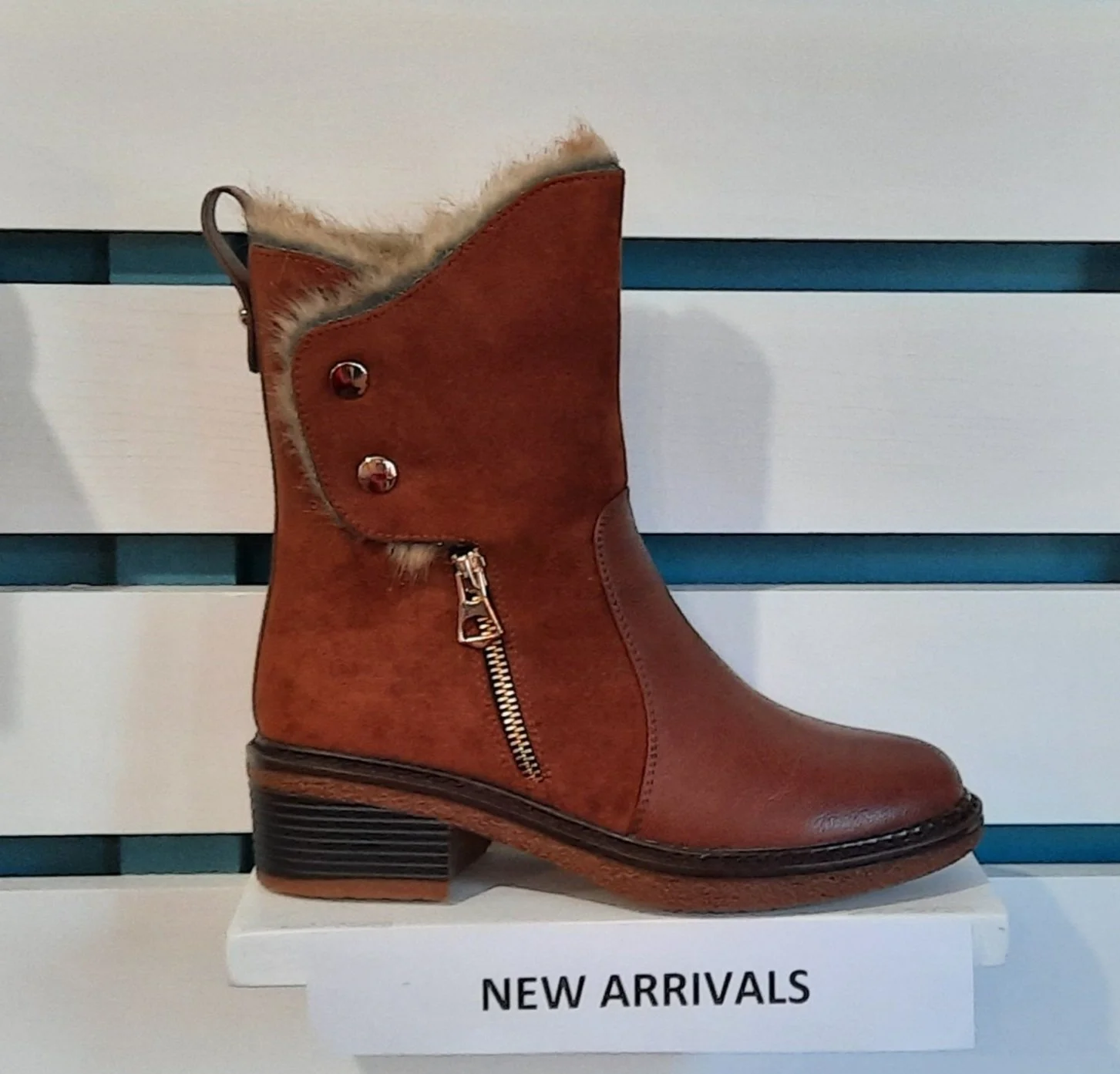 PATRIZIA WOMENS SAIGE WINTER BOOT CAMEL