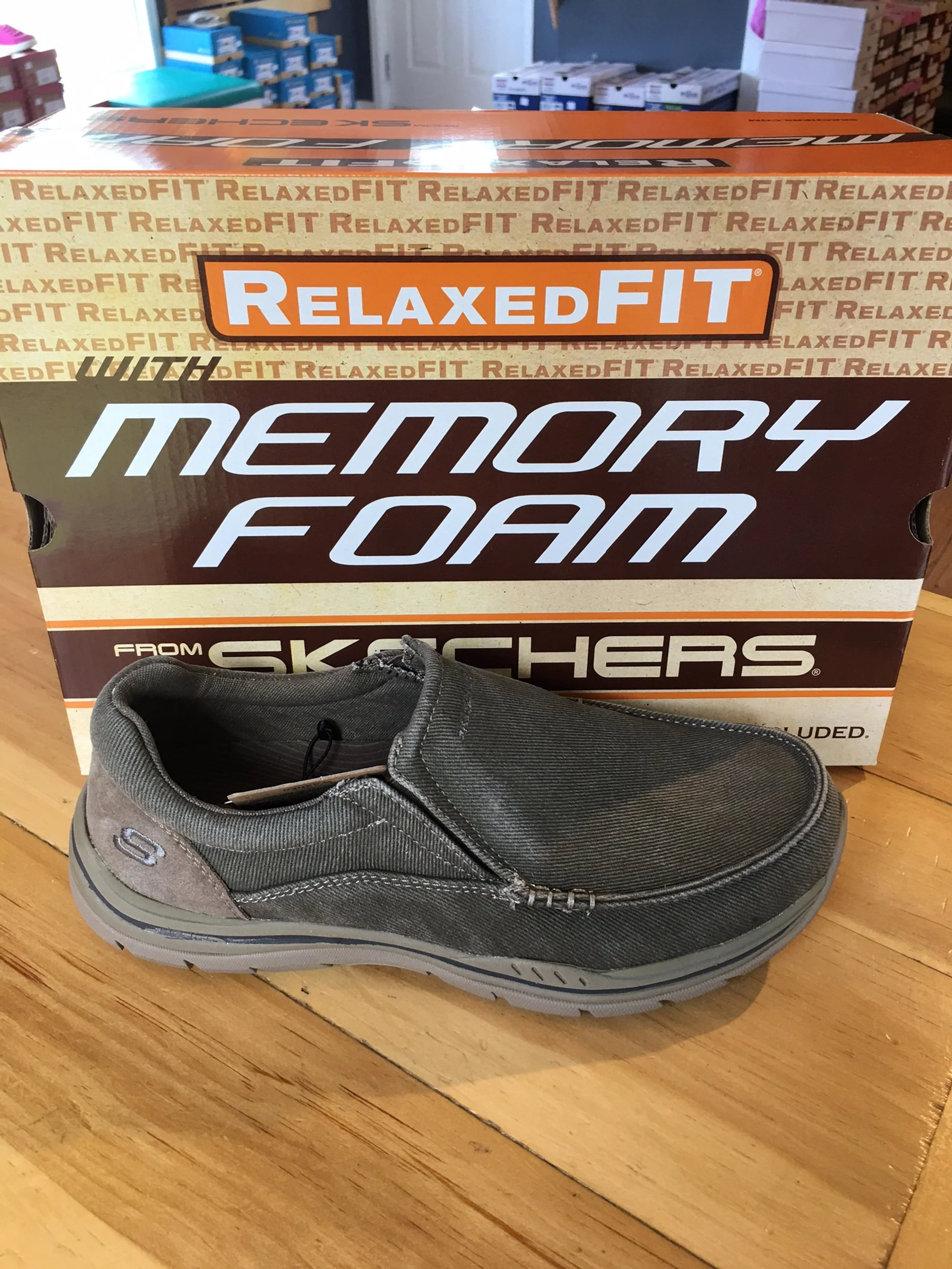 SKECHERS MENS 64109EW/KHK EXPECTED SLIP ON KHAKI EXTRA WIDE WIDTH