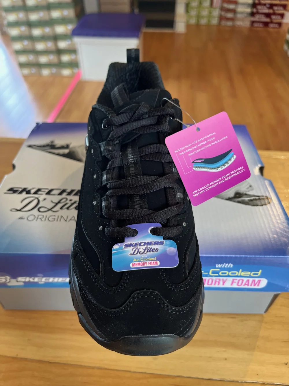 SKECHERS WOMENS D'LITES PLAY ON 11949W/BBK WIDE WIDTH SIZE ONLY