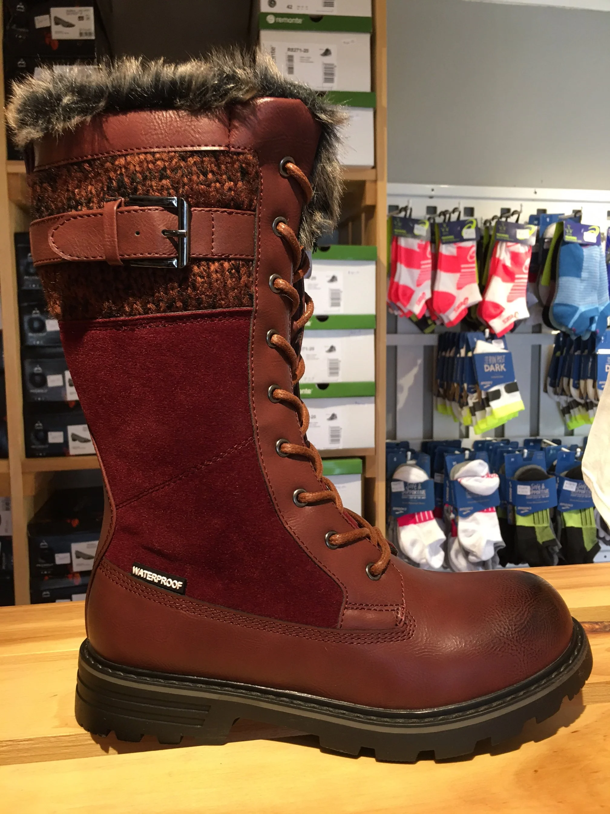 FRONTIER NORTH WOMEN'S WATERPROOF XTRADRY TALL WINTER BOOT 2117492 BURGUNDY SIZE 10 ONLY