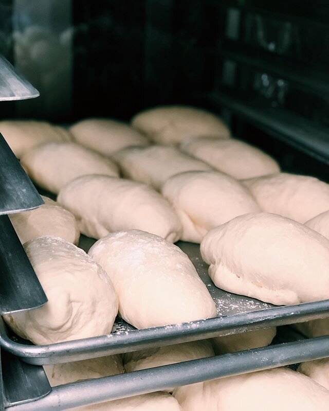 📸 baguette dough: Let&rsquo;s get this bread. 🥖 love the smell of fresh baked baguette and sandwiches from @phooldsaigon. ⁣
⁣
#EliteDelivery #EveryOrderCounts #FoodAGoGo #saverestaurants #supportlocal #aloha #EatLocal⁣
#phooldsaigon #kapahulu #waik