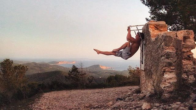 We&rsquo;ve searched high and low around Ibiza and found some of the most beautiful spots to set up our fun outdoor workouts.
.
Come and join us 11th-17th October. .
.
.
.
#ibiza #retreat #workout #fitness #healthyholiday #vacay #fit #fitness #dream 
