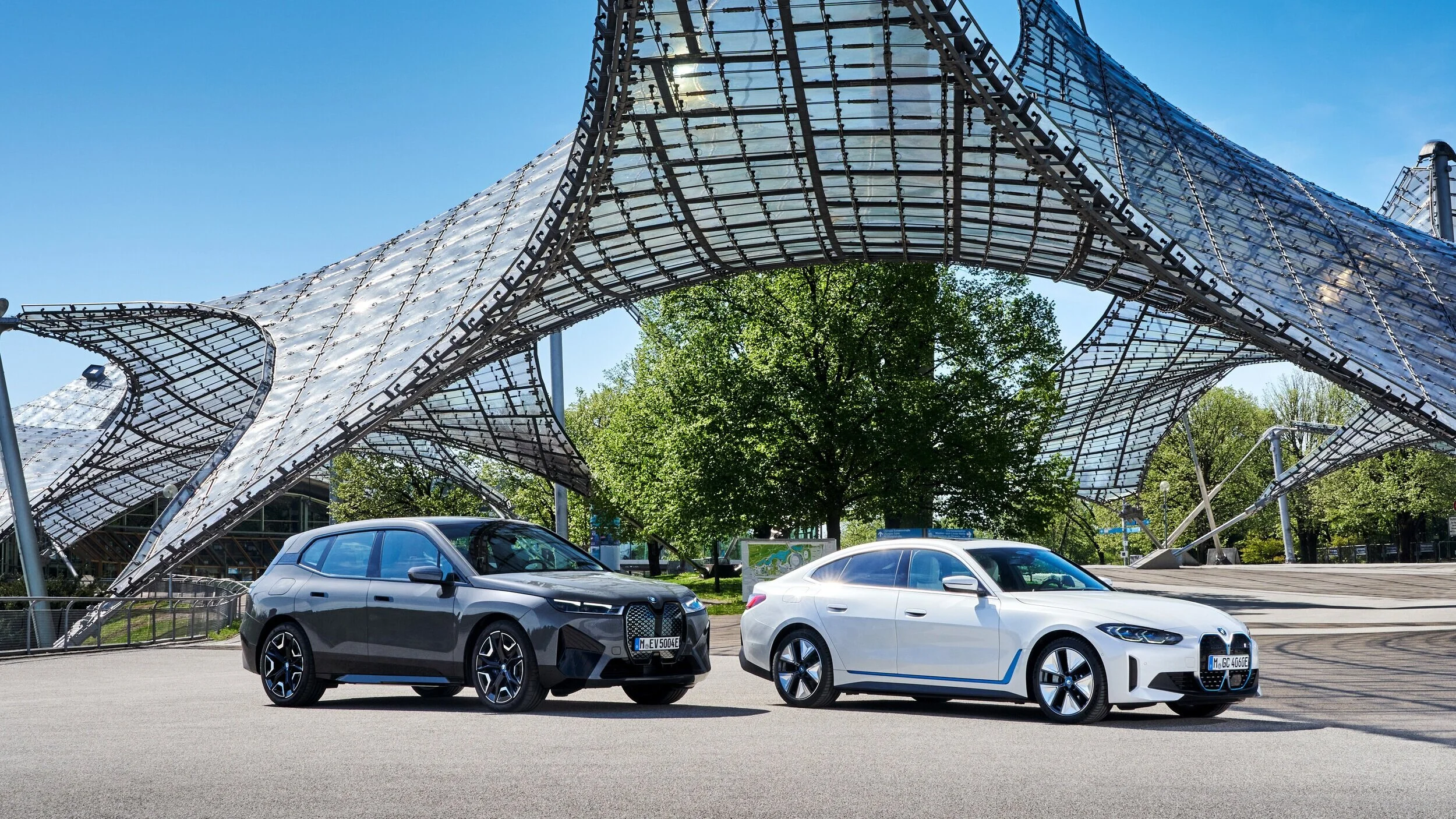 BMW i4 - BMW iX | Dominio eléctrico