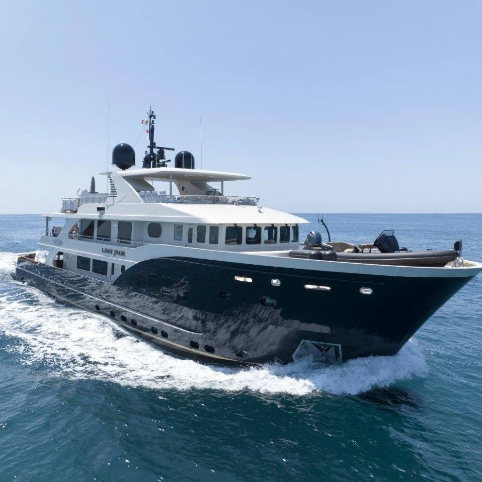 LUSBEN COMPLETA EL REFIT DE LADY JADE, EL ELEGANTE EXPLORER DE 41 METROS LANZADO EN BRASIL