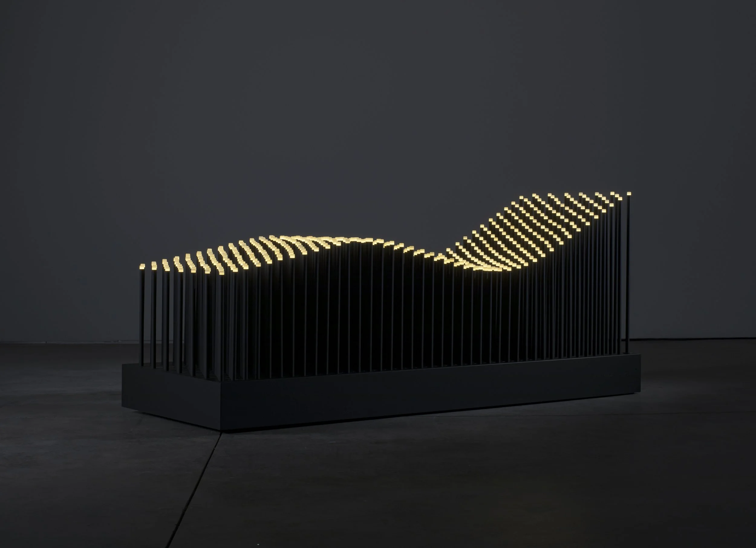 Garlo I Chaise Lounge | Arte lumínico