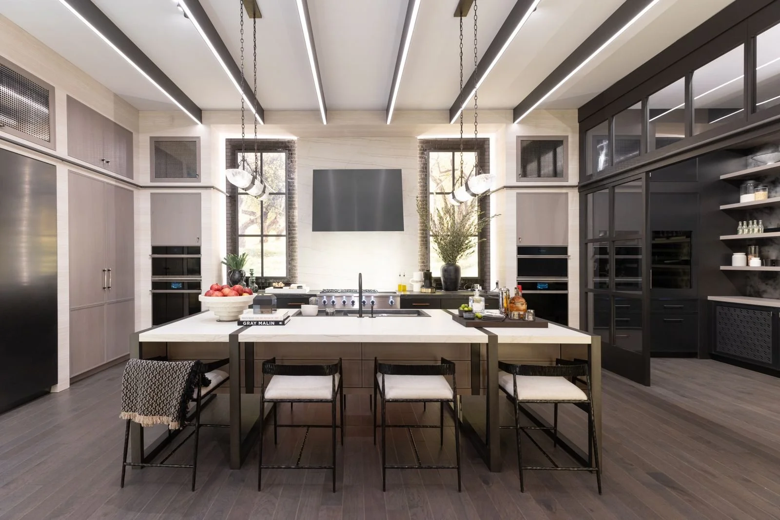 Monogram: Redefiniendo el Lujo en el Diseño de Cocinas Modernas