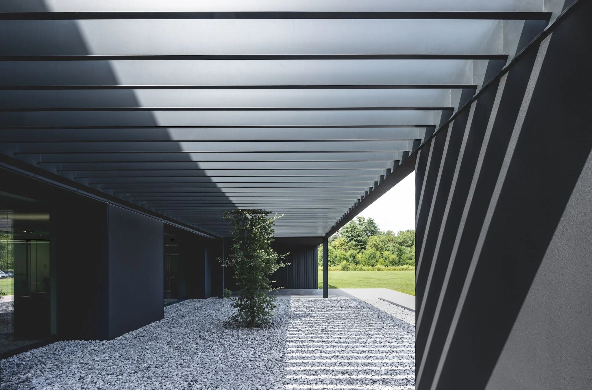 LACIVIDINA: SUSTAINABLE INSIDE AND OUT