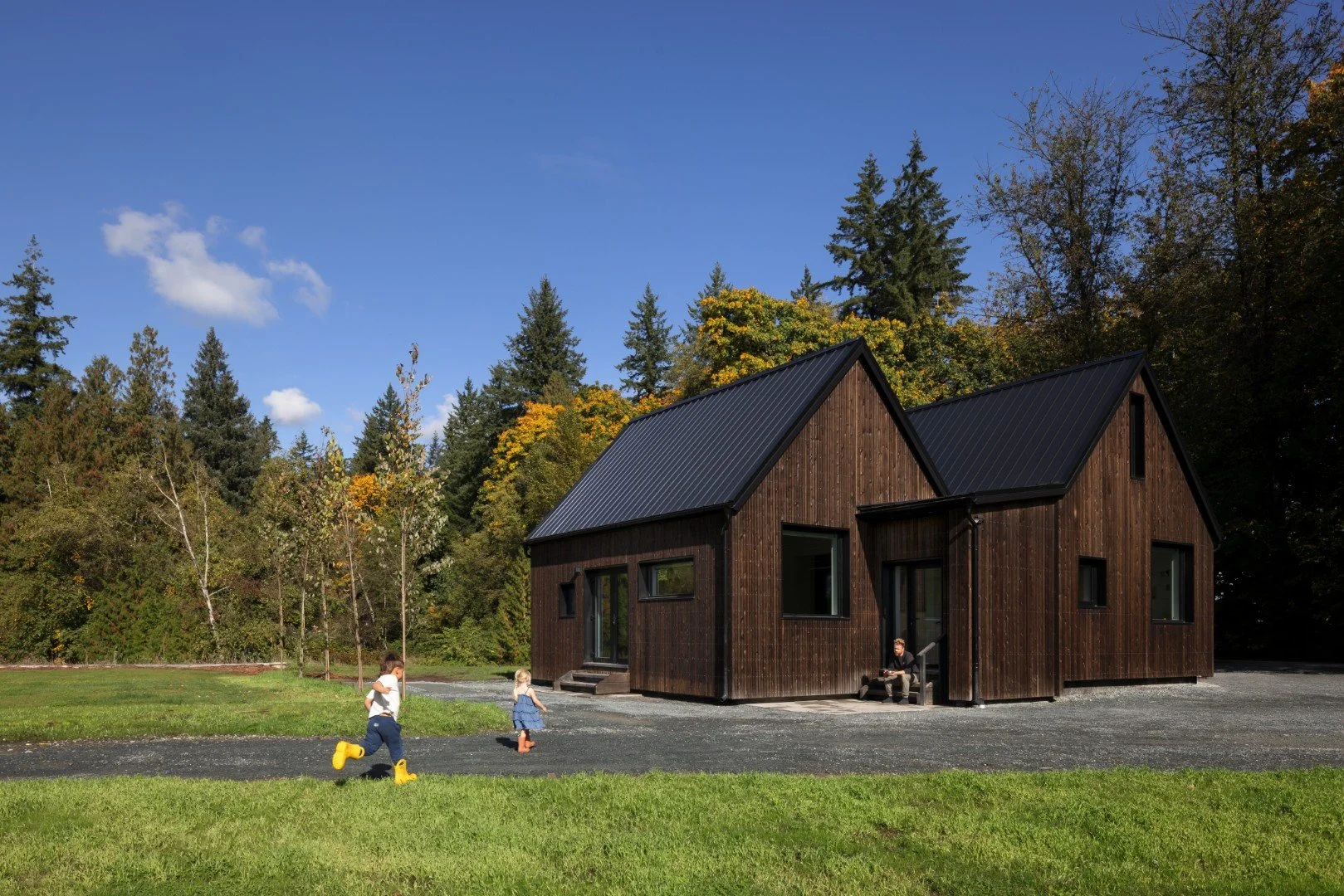 Heimaklettur House: A Passive Home Rooted in Nordic Simplicity and Canadian Soil