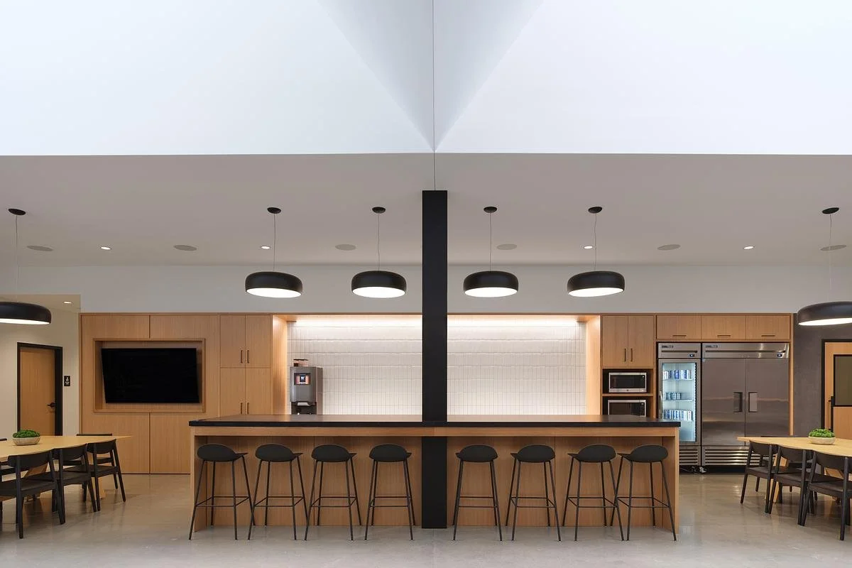 FIELD OFFICE: WHERE CRAFT MEETS FUNCTION IN A MODERN WORKPLACE