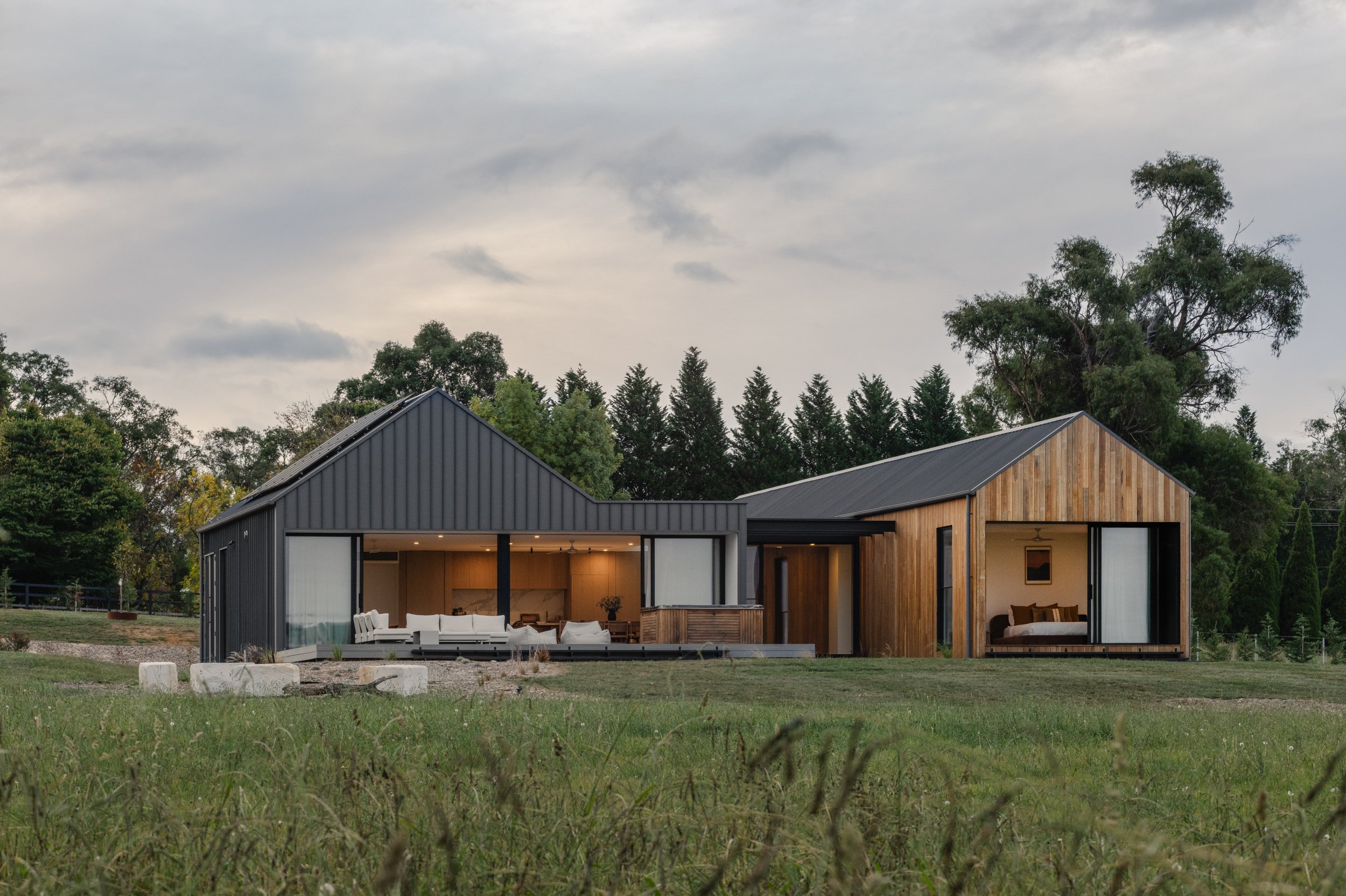 Burradoo Bespoke Home: Modular Craft on Historic Acreage