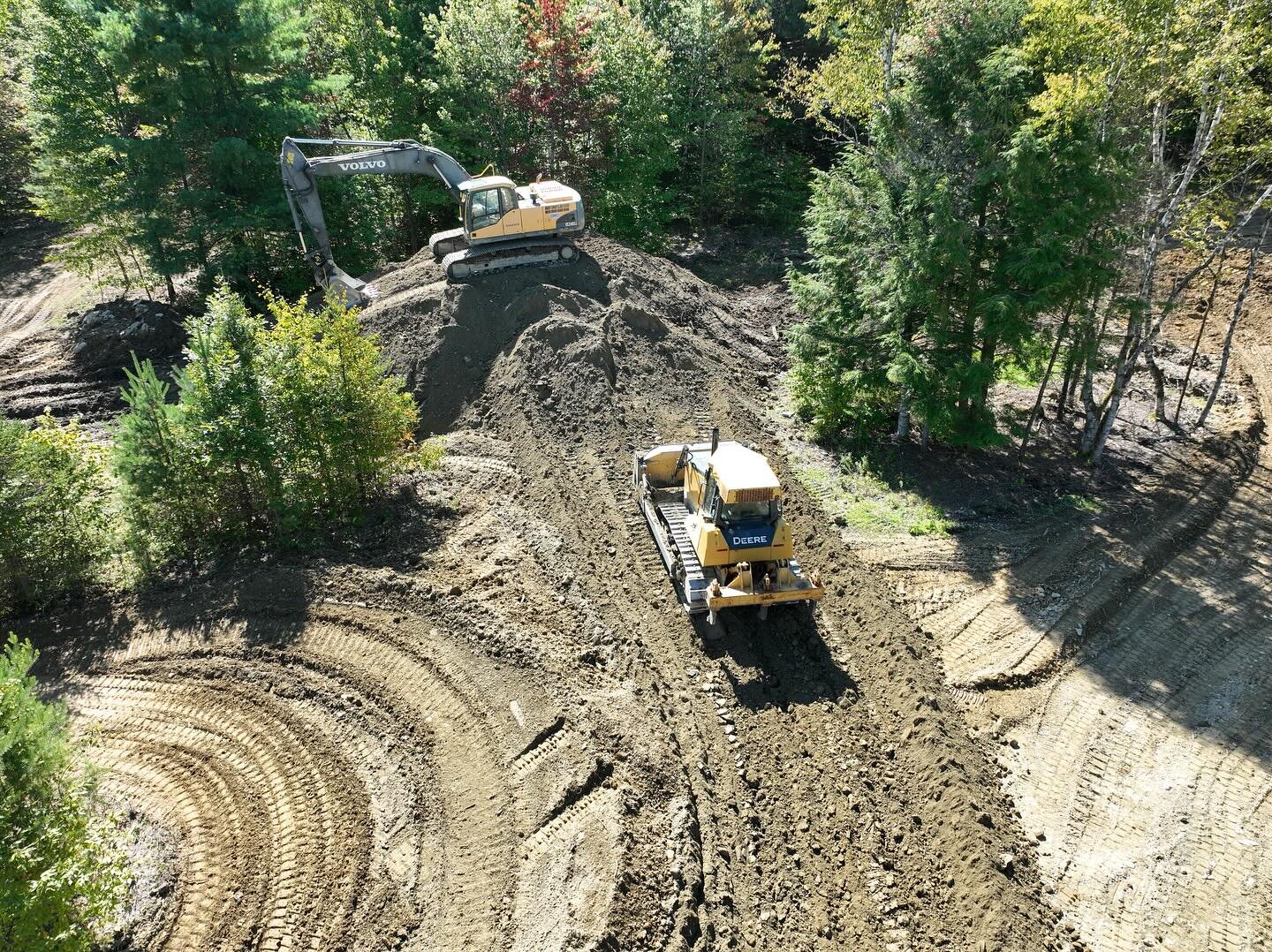 More from our Cobleskill project we wrapped up a few months ago. 

Booking projects for Spring 📧 inquiries to info@mxtrackbuilders.com 

#motocross #track #newyork #mx #builders #offroad #racing #outdoors