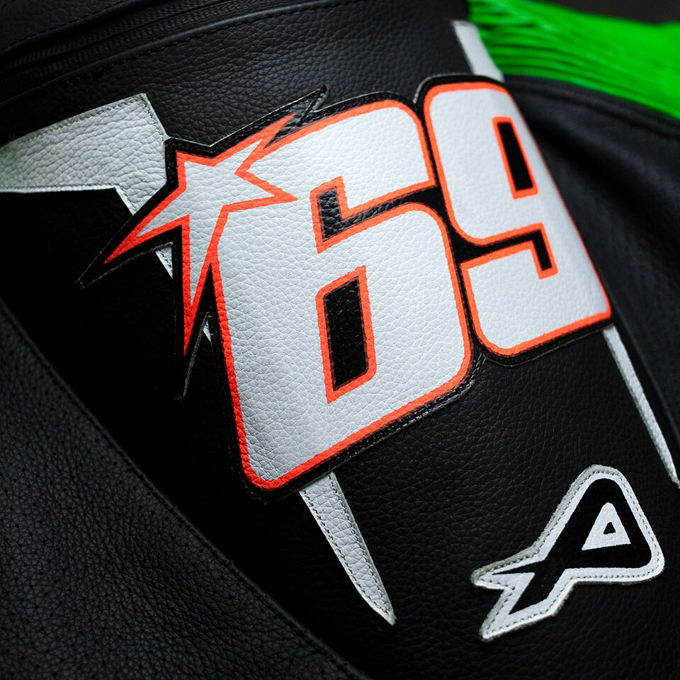 Racing Suit Hump 69 Square.jpg
