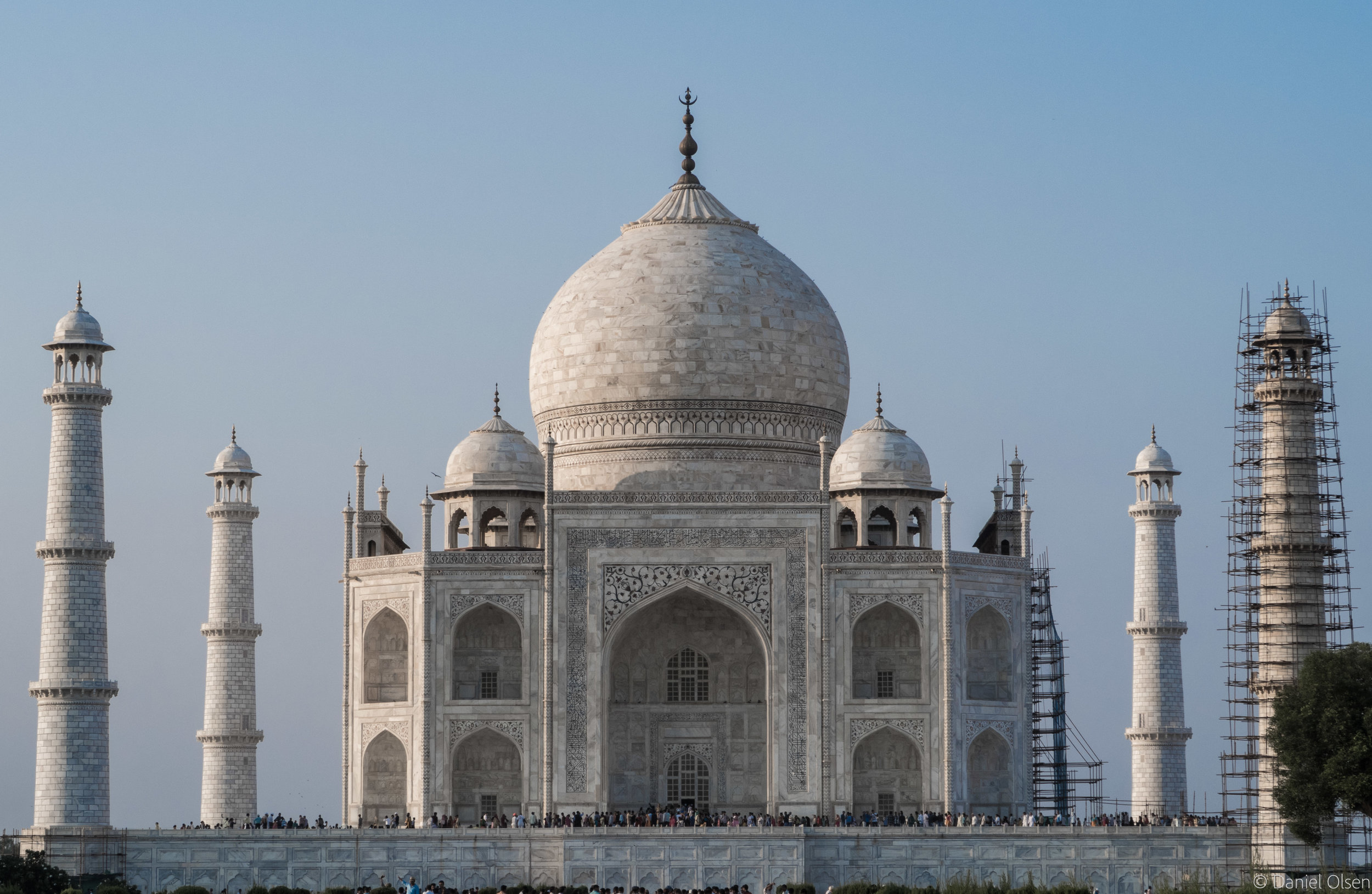 People Visit Taj Mahal Tac Mahal Which is Considered the Finest Example of  Mughal Architecture,scene from Entrance of Taj Mah Editorial Photography -  Image of visit, reflections: 206313527