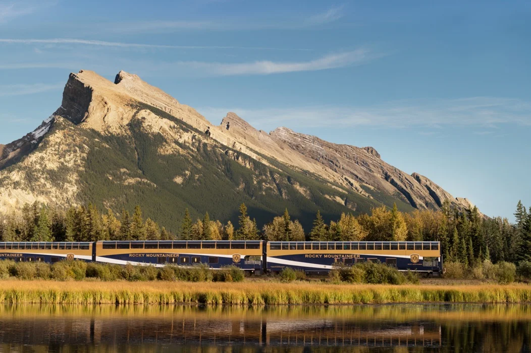 Rocky Mountaineer Rail Journeys : 2 With a View