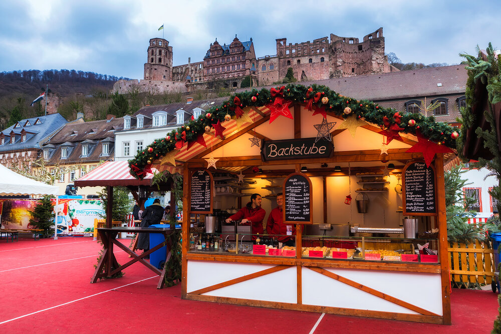 DE_Heidelberg_ChristmasMkt_castle.jpg