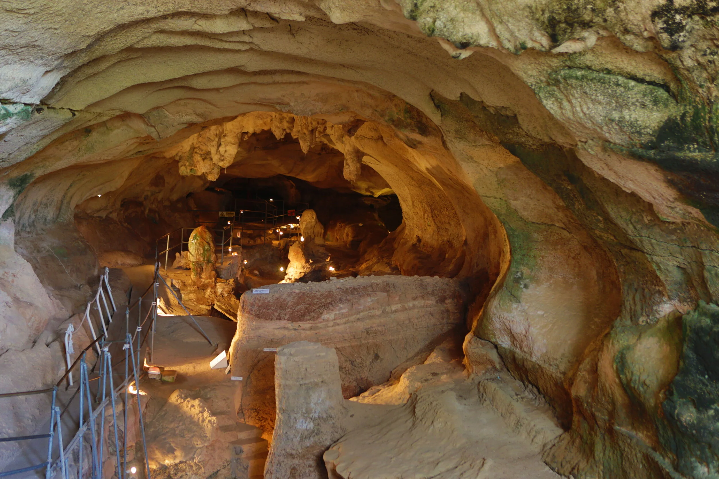 Ghar Dalam Cave and Museum